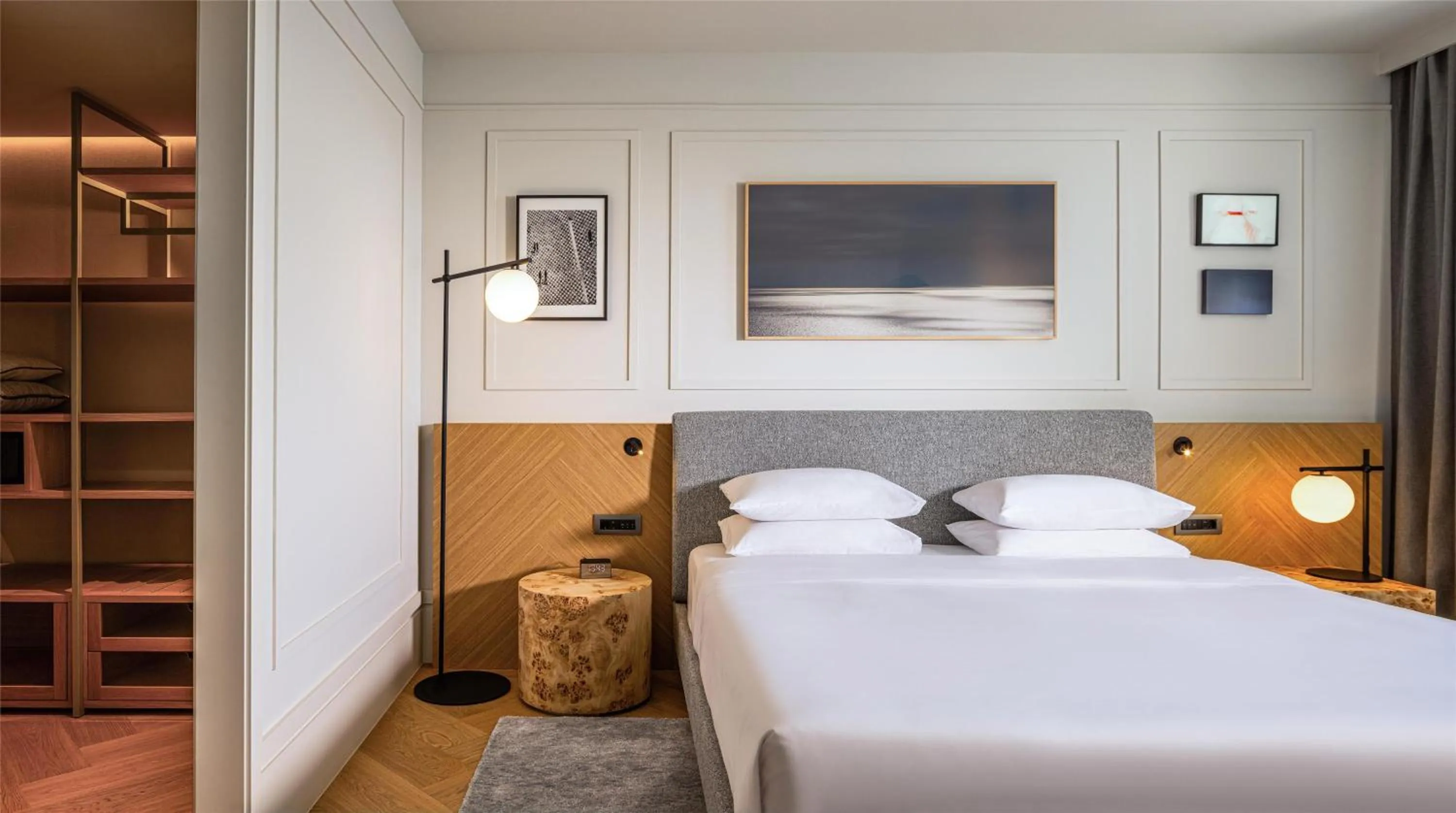 Photo of the whole room, Bed in Hyatt Regency Zadar