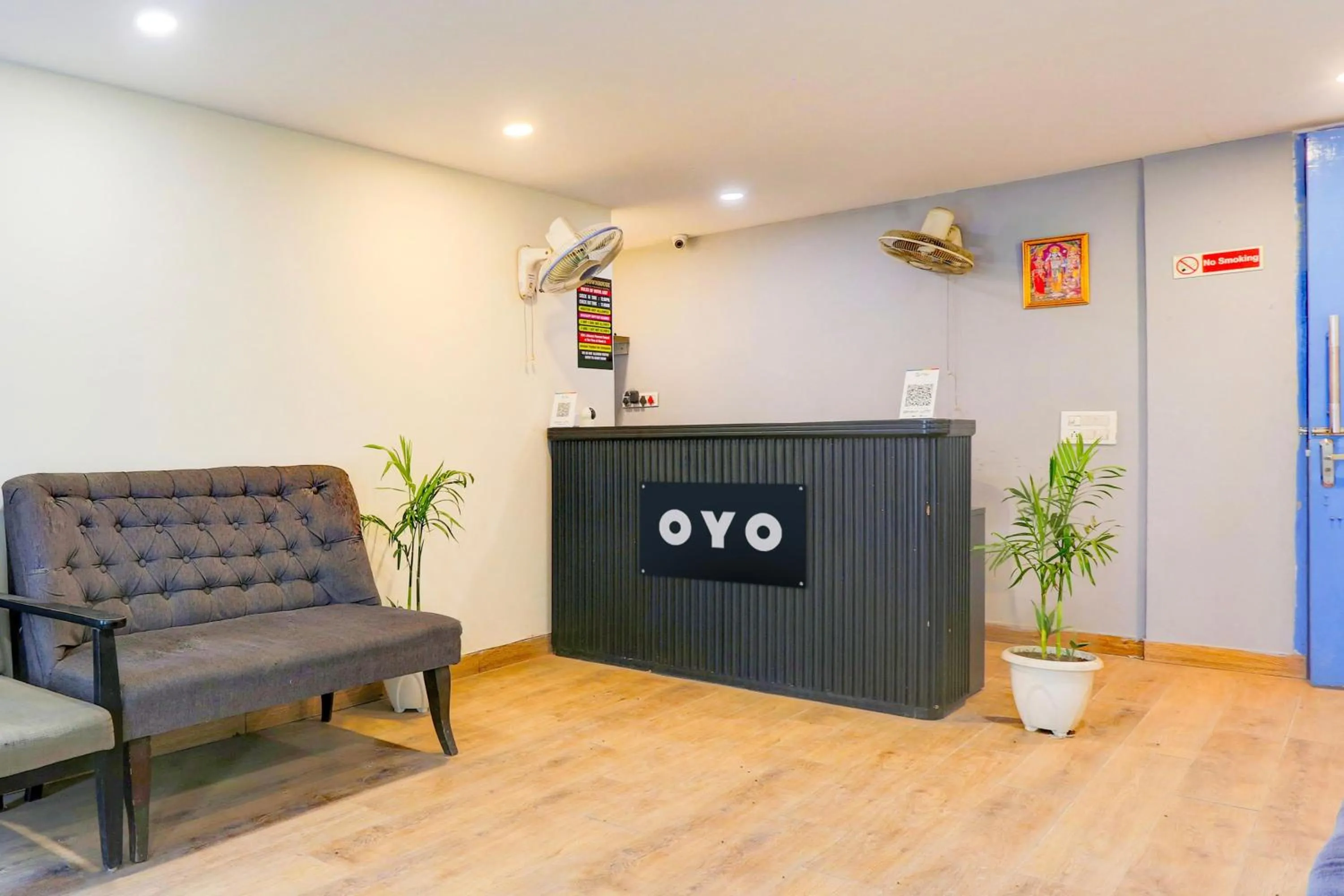 Lobby or reception in Super Hotel O Near Uttam Nagar East Metro