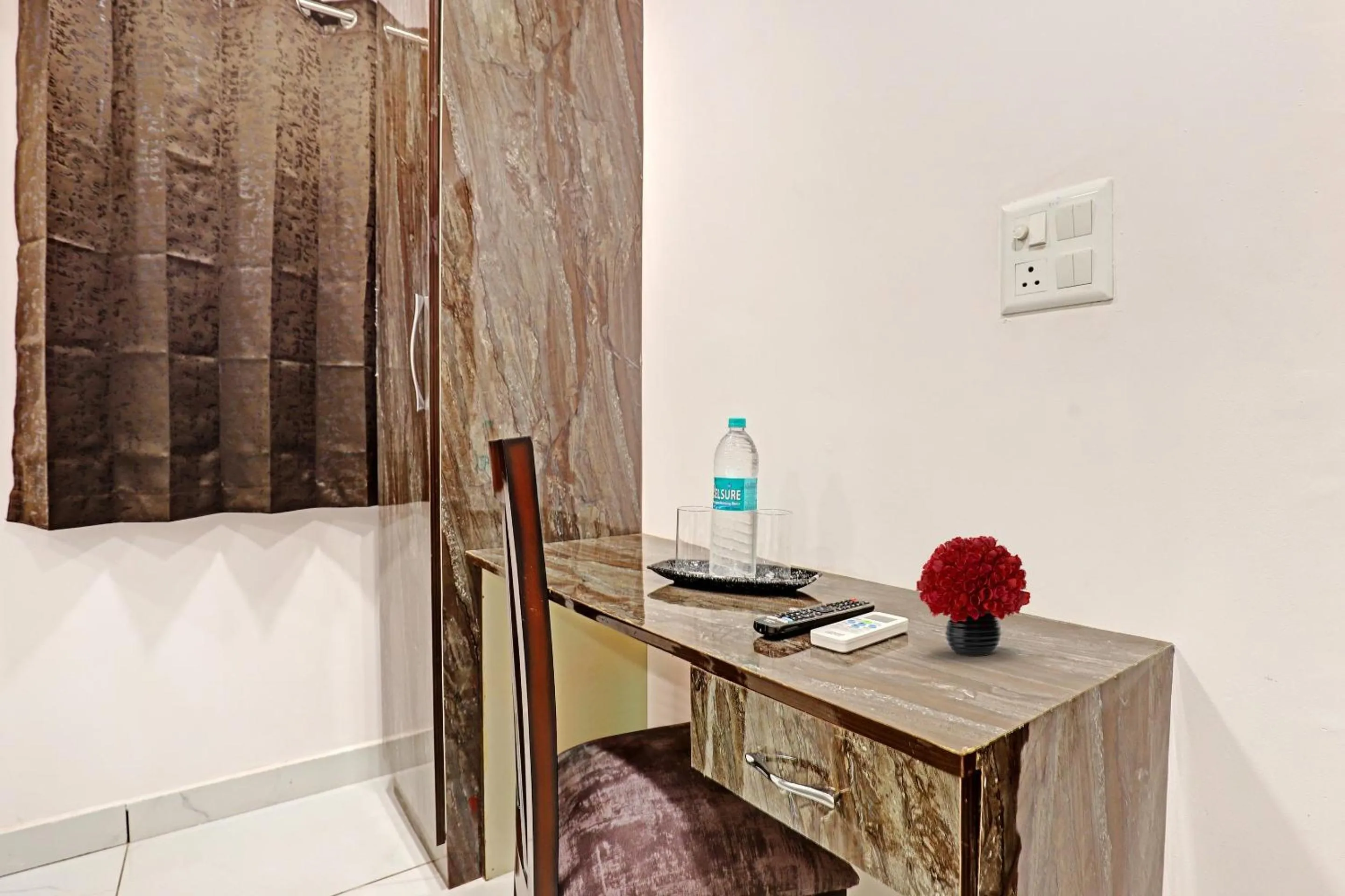 Bedroom in Super Townhouse Roadway Inn