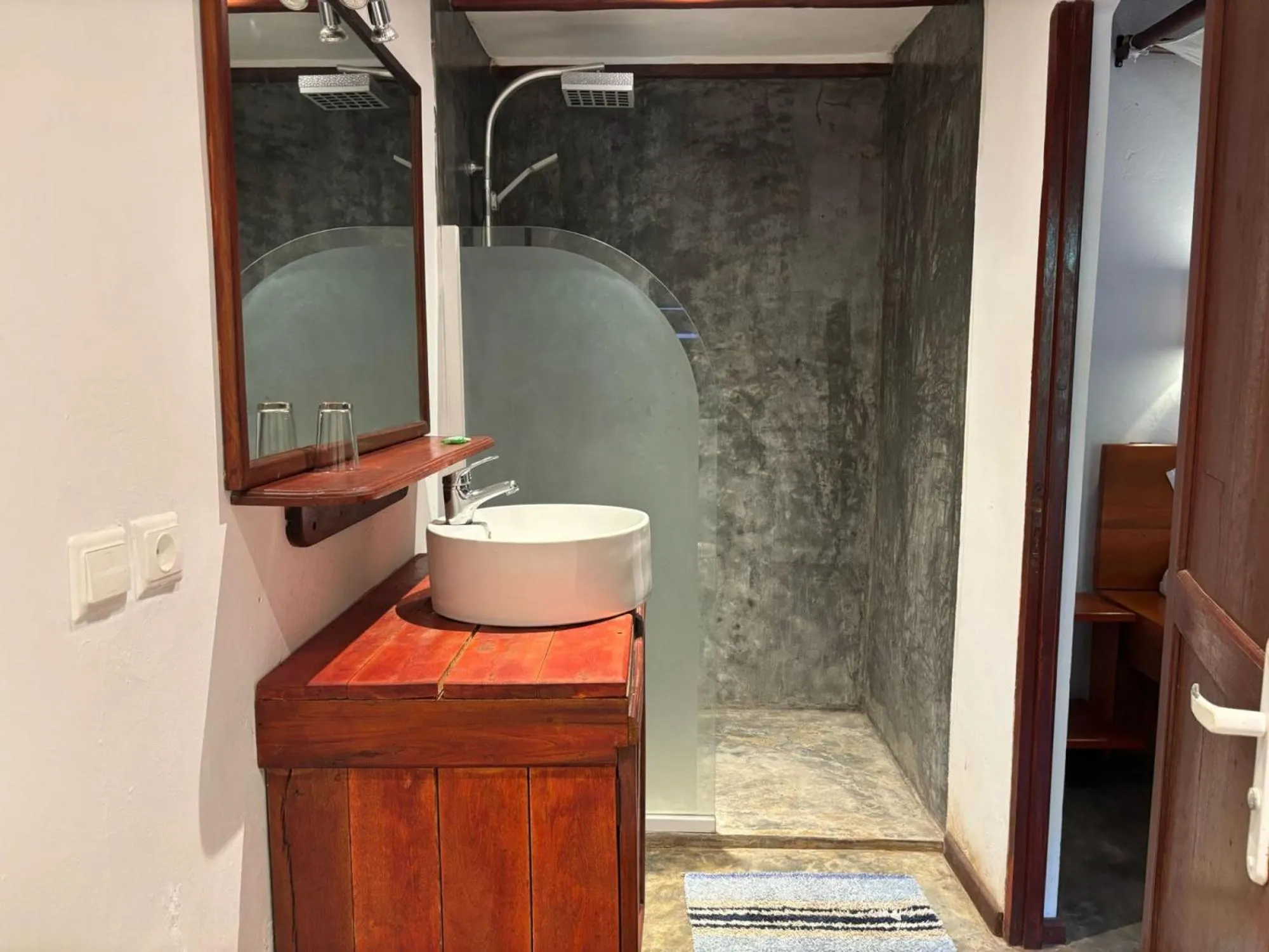 Deluxe Double Room with Extra Bed in Hotel Les Boucaniers