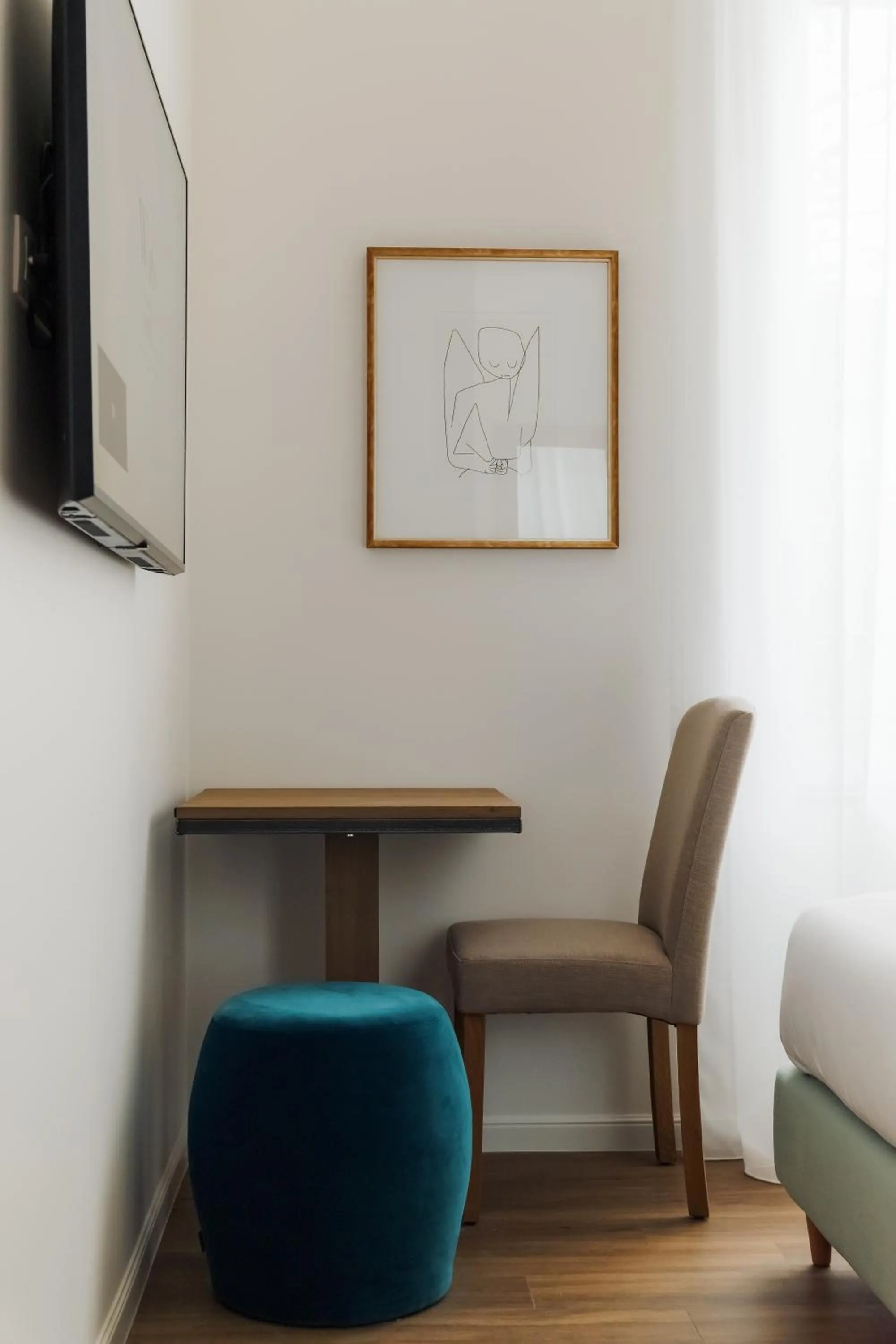 Studio Apartment with King Bed in Whitlock16 - Luxury Aparthotel - Montgomery Square - Brussels