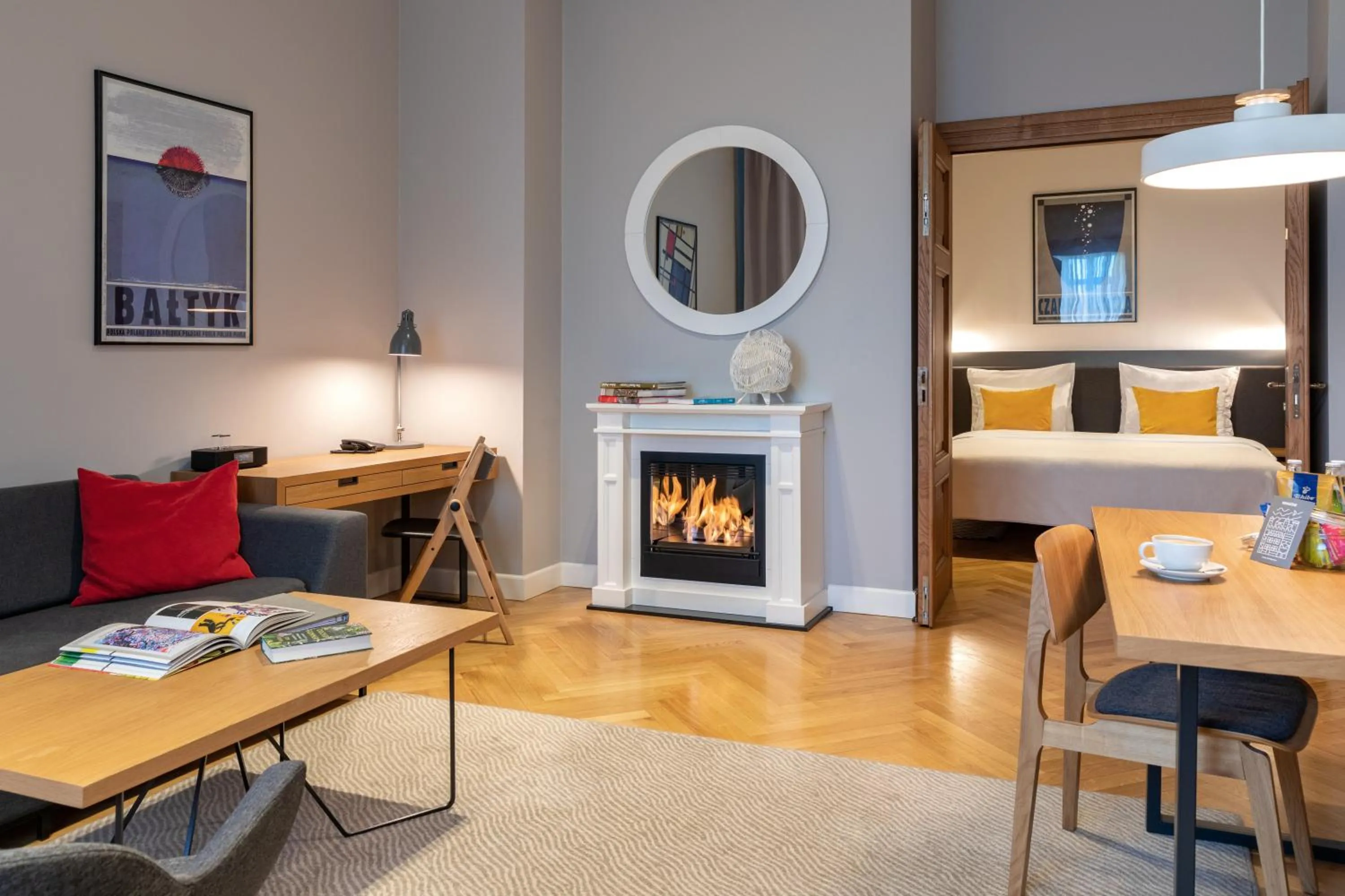 fireplace, Bed in STRADONIA Serviced Apartments