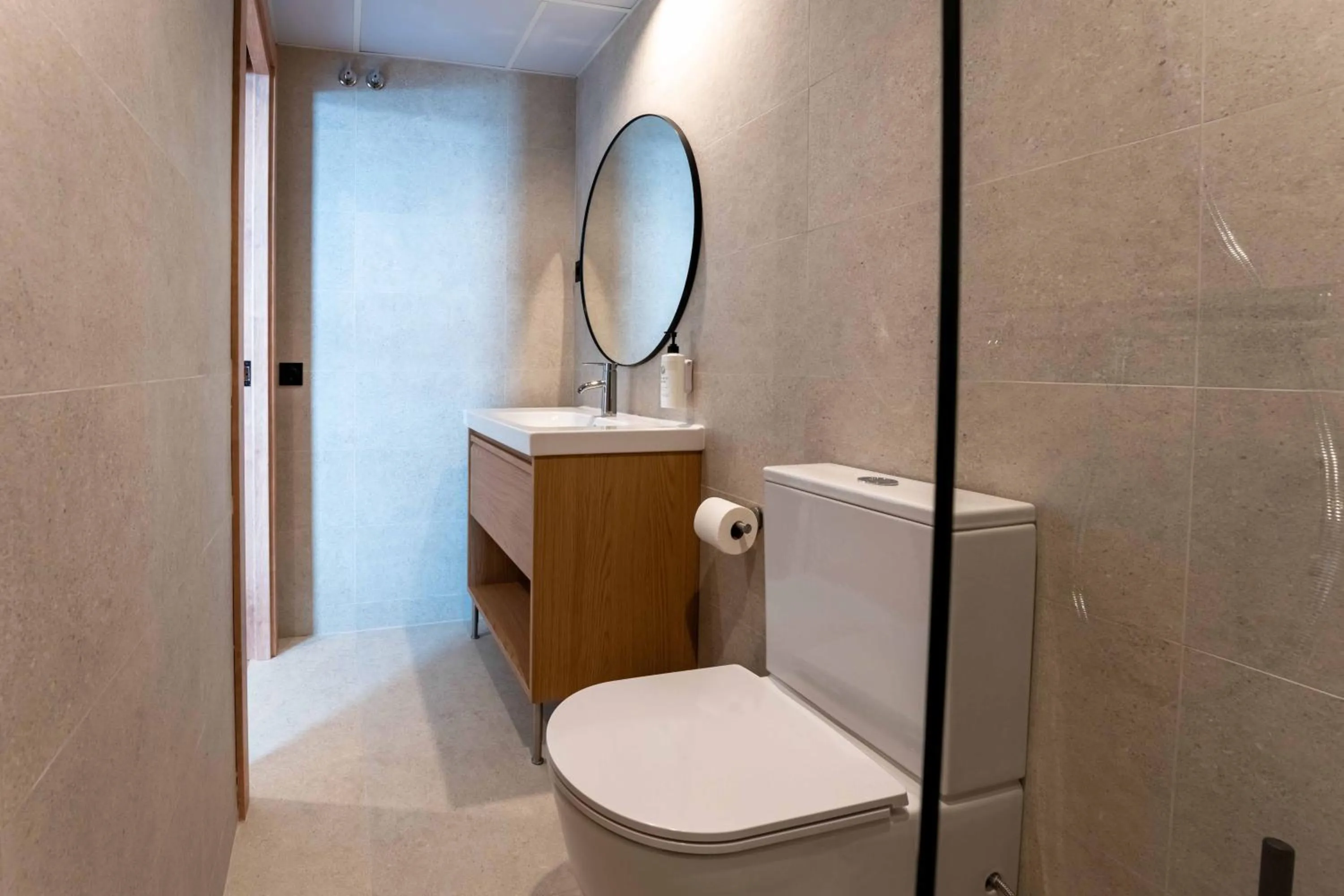 Bathroom in easyHotel Madrid Alcala