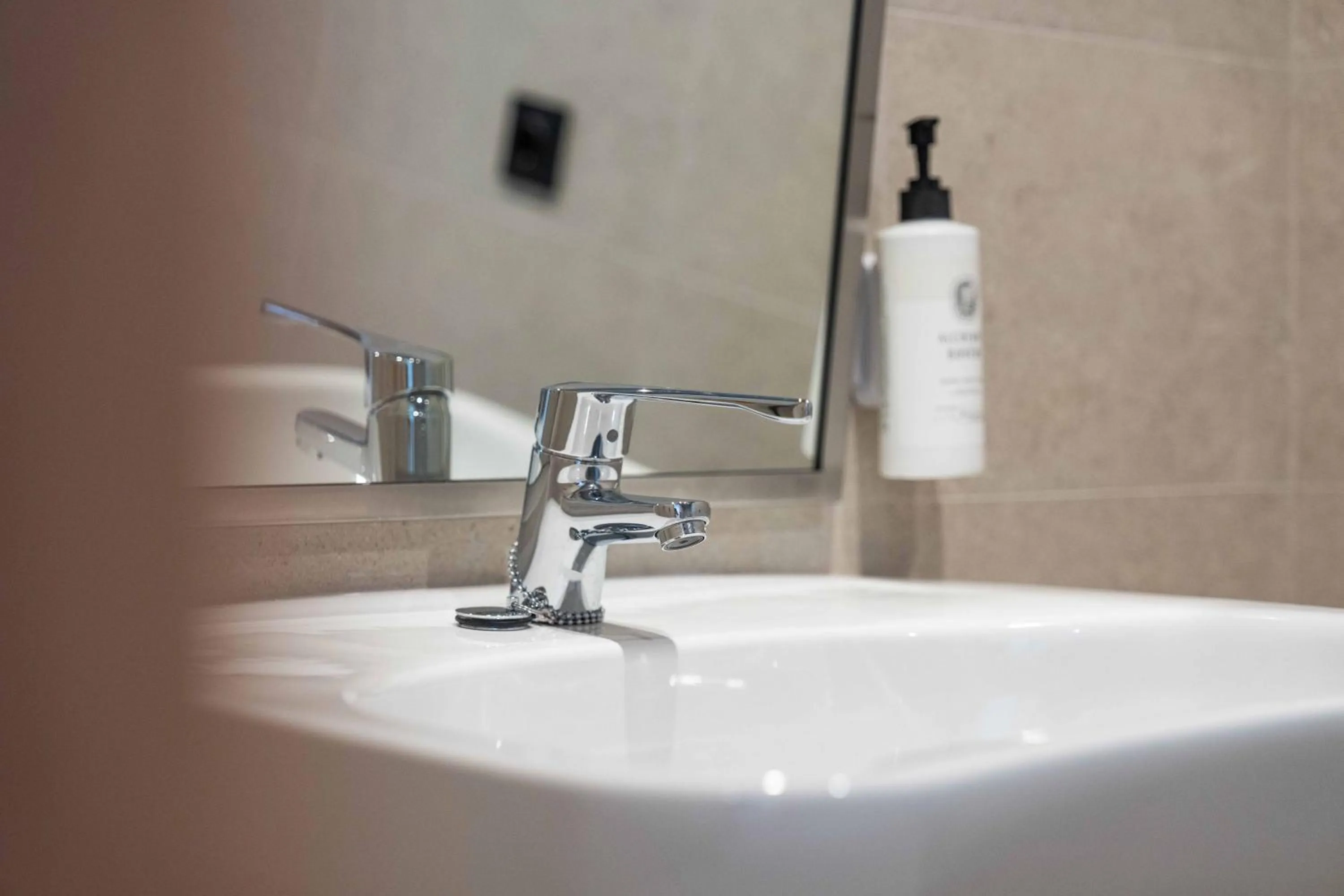 Bathroom in easyHotel Madrid Alcala