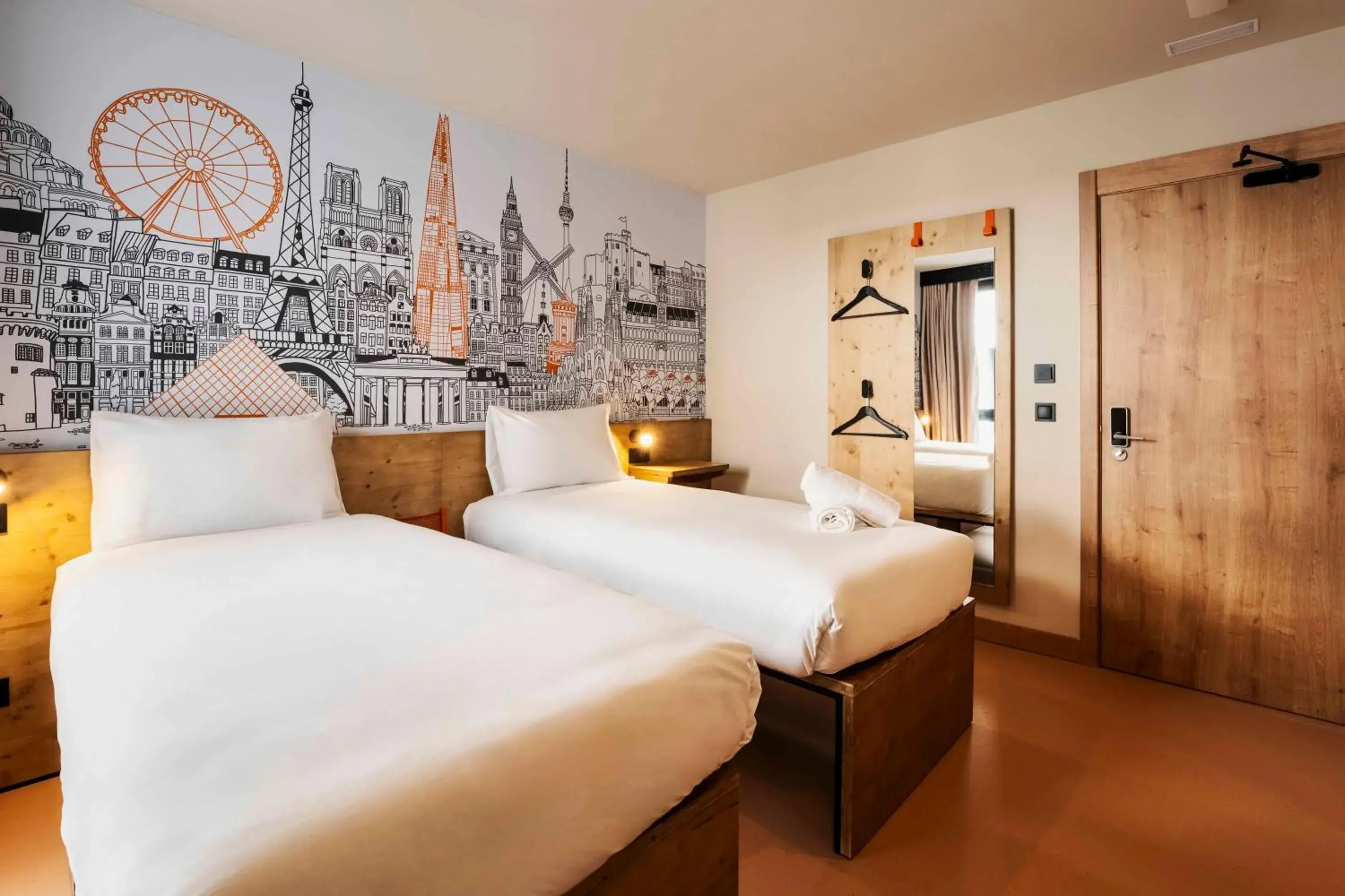 Standard Twin Room in easyHotel Madrid Alcala Standard Twin Room in easyHotel Madrid Alcala