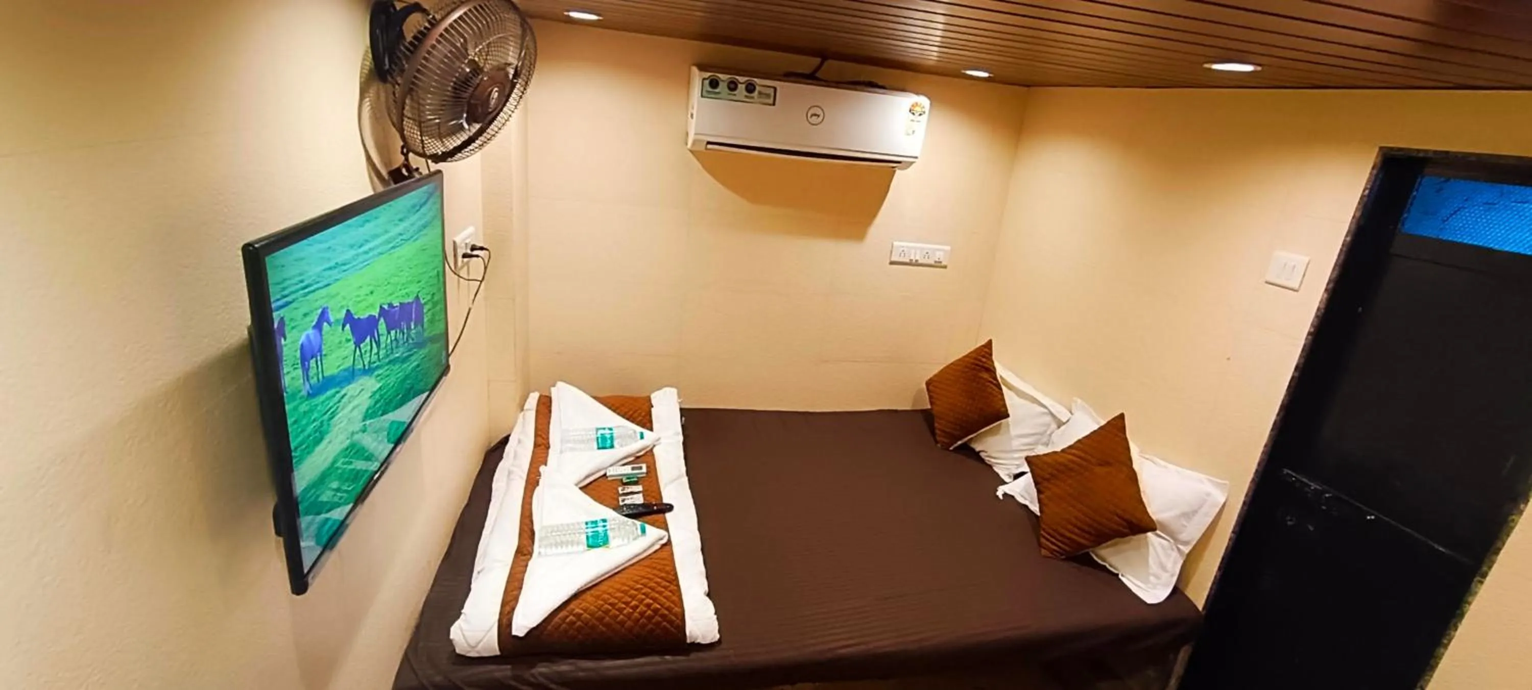 TV and multimedia in Nadim Tiger Residency