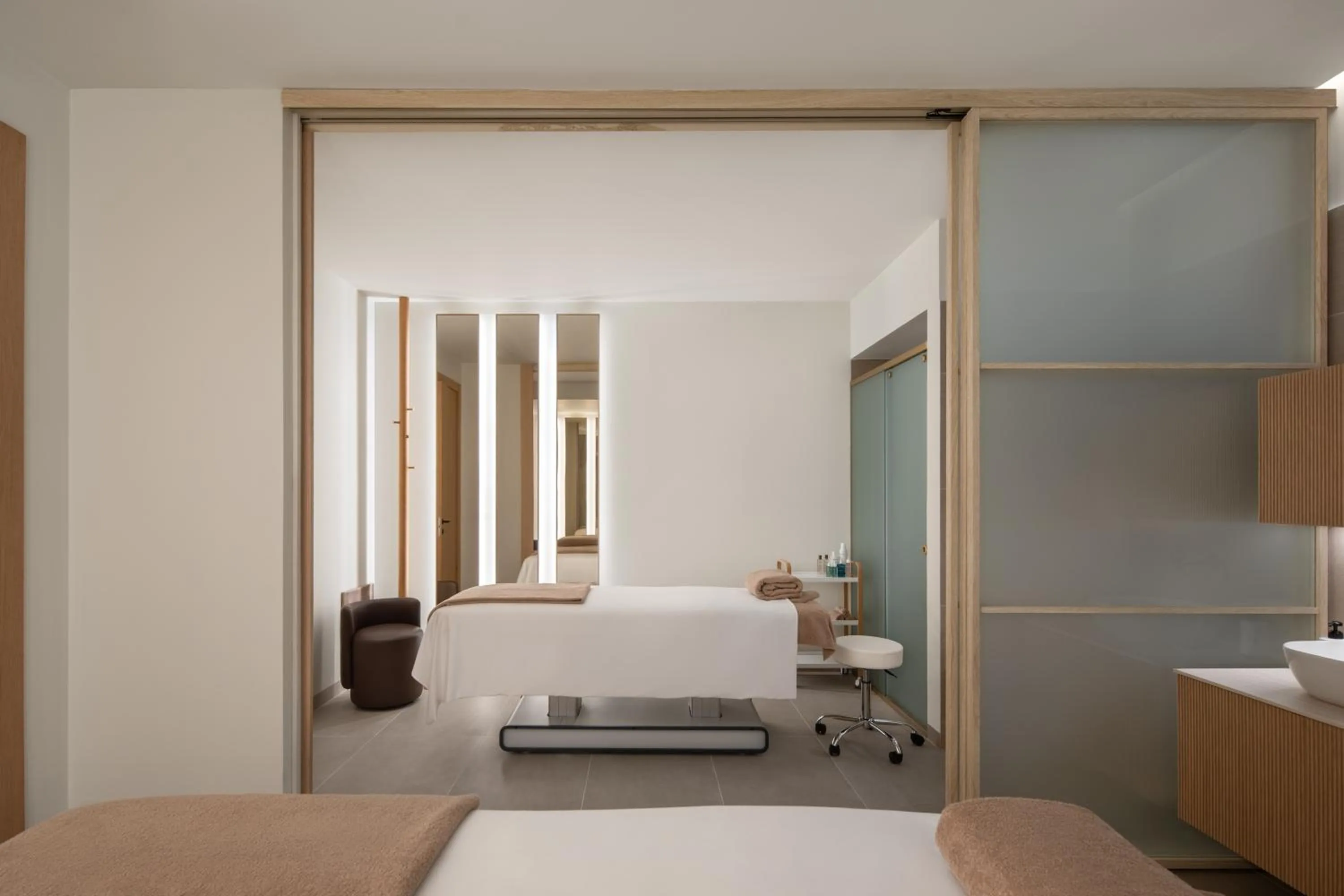 Massage, Bed in Vione Paros
