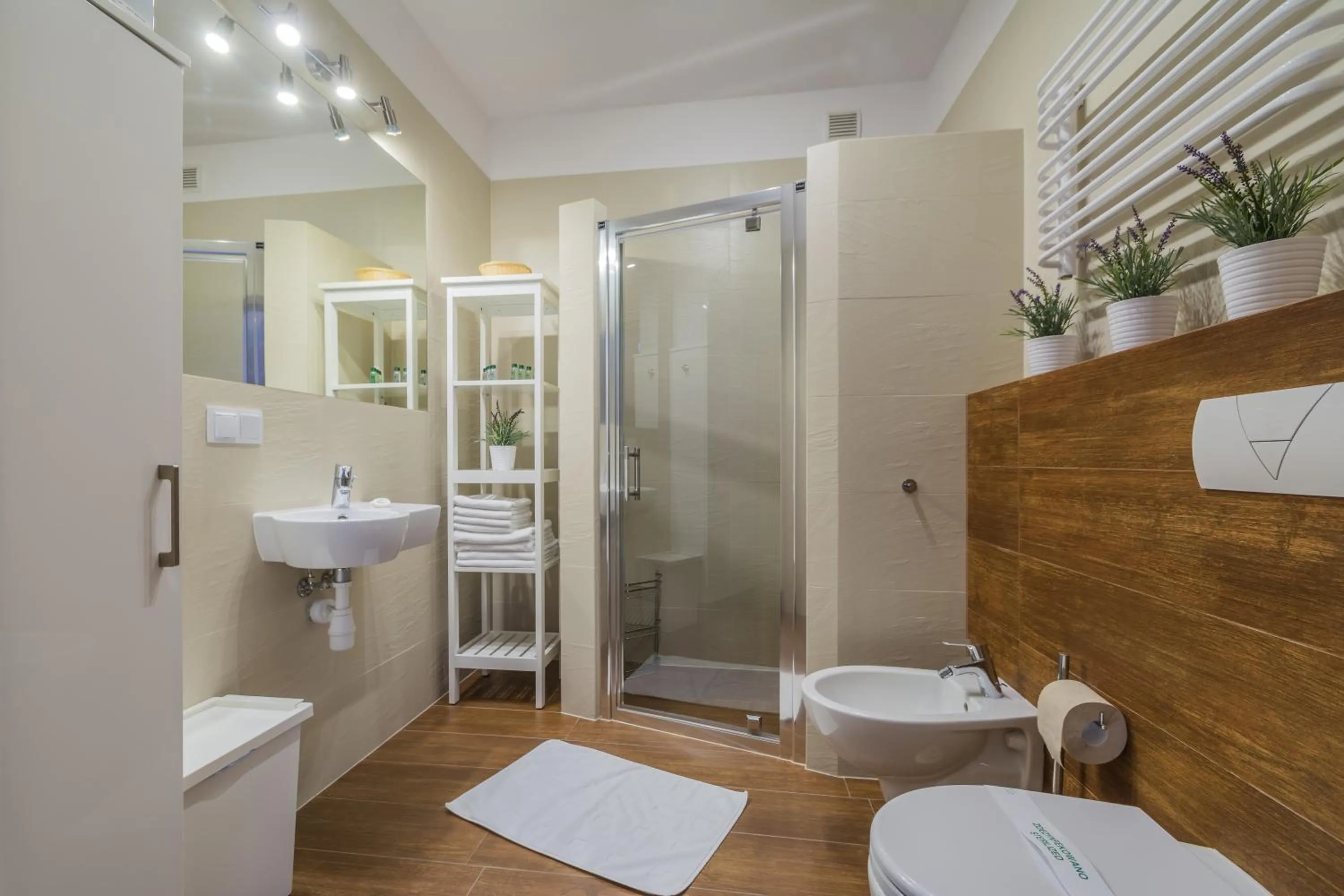 Shower in 7 Koron - Exclusive Apartments