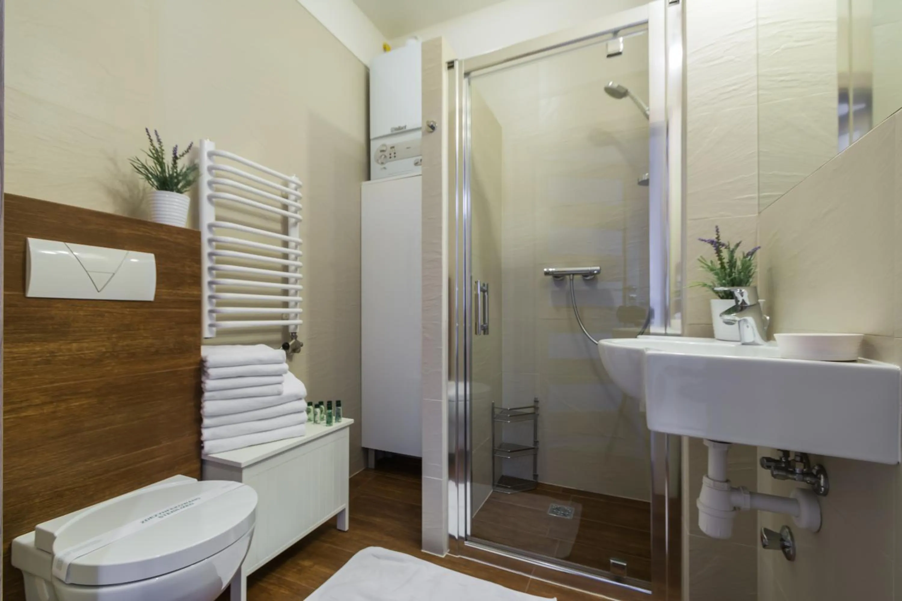 Shower in 7 Koron - Exclusive Apartments