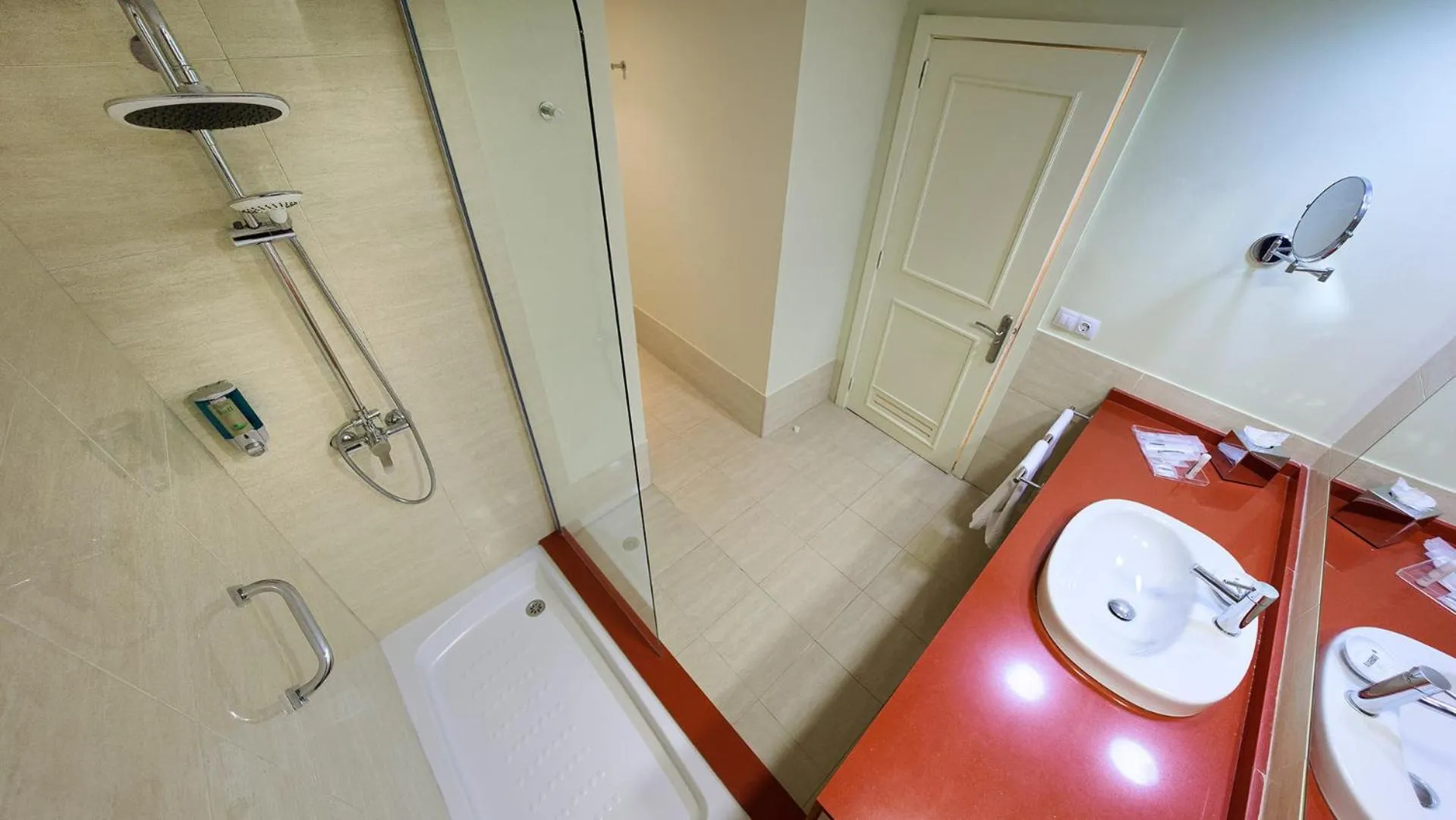 Bathroom in Bull Costa Canaria & SPA - Only Adults