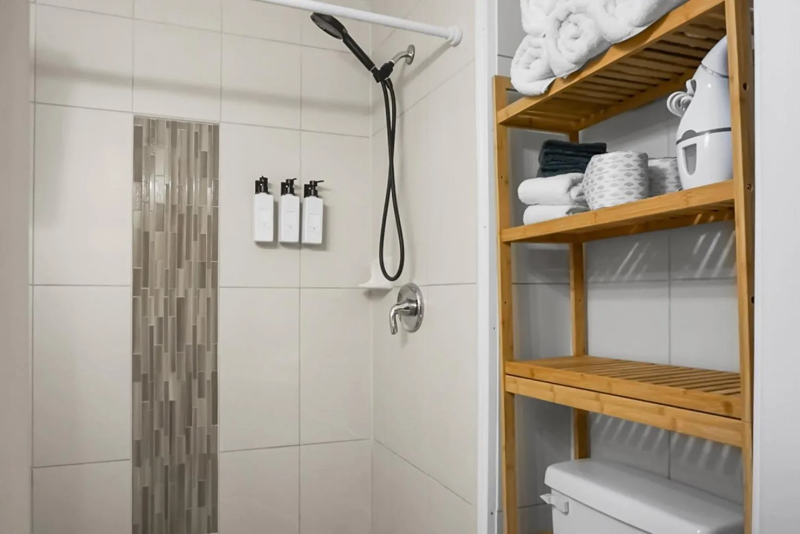 Shower in The Boardwalk Inn