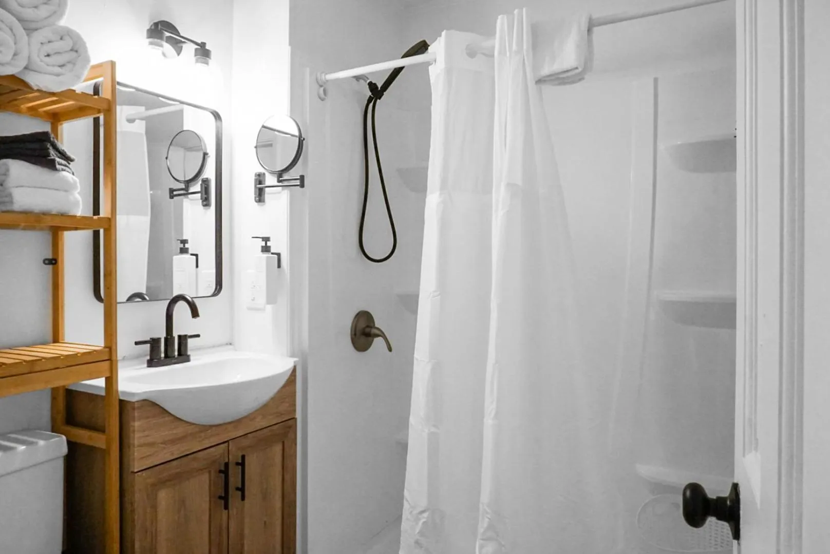 Shower in The Boardwalk Inn