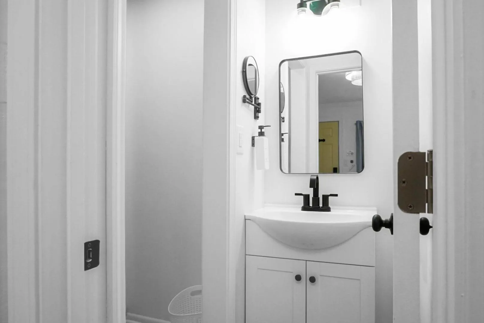 Shower in The Boardwalk Inn