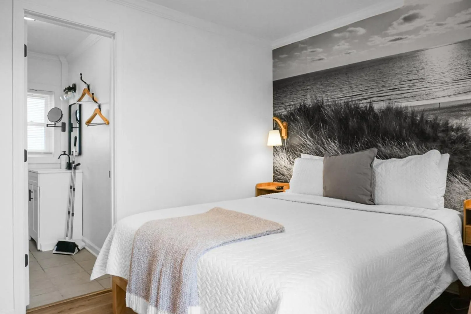 Bed in The Boardwalk Inn