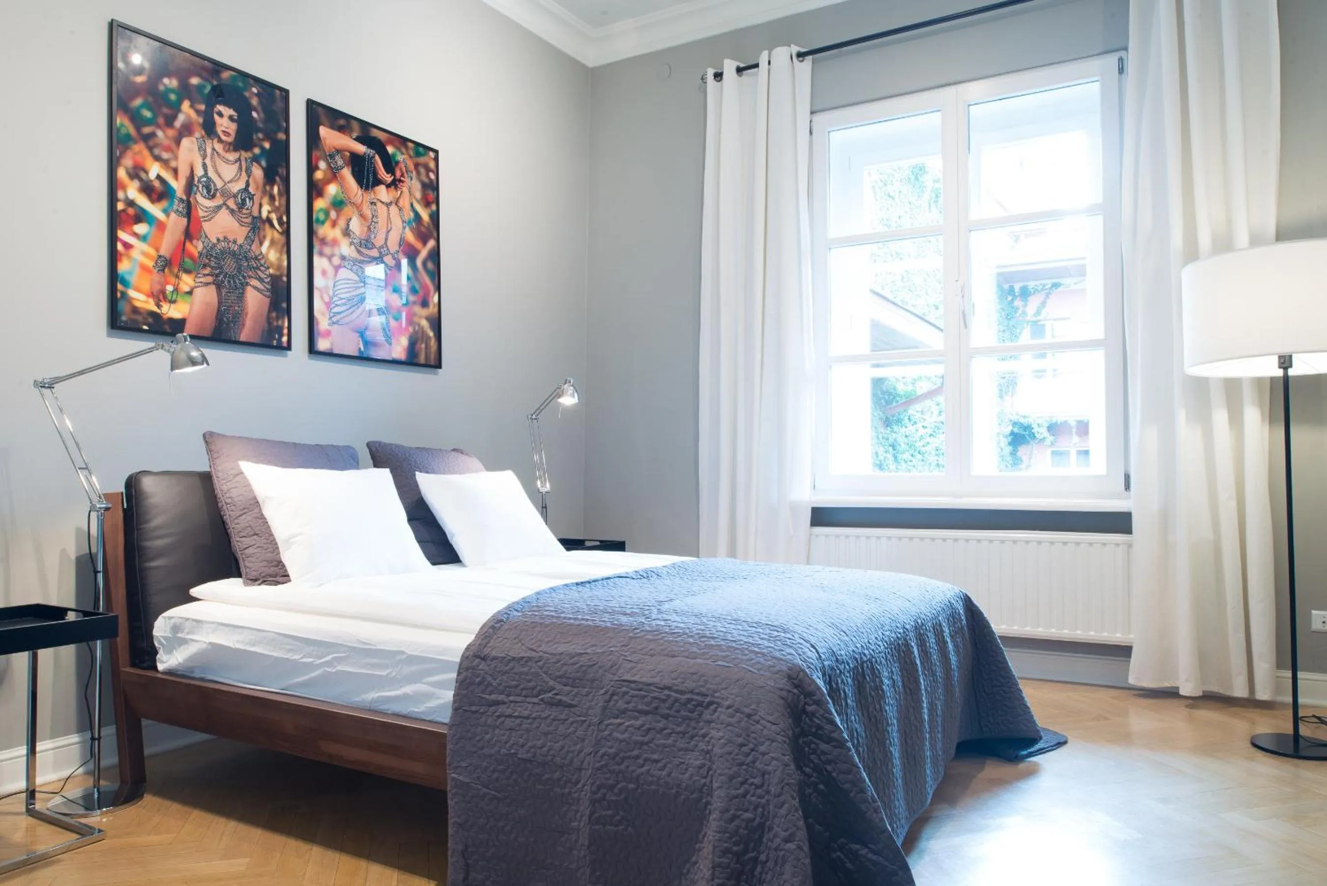 Bed in Apartments Rynek Glowny