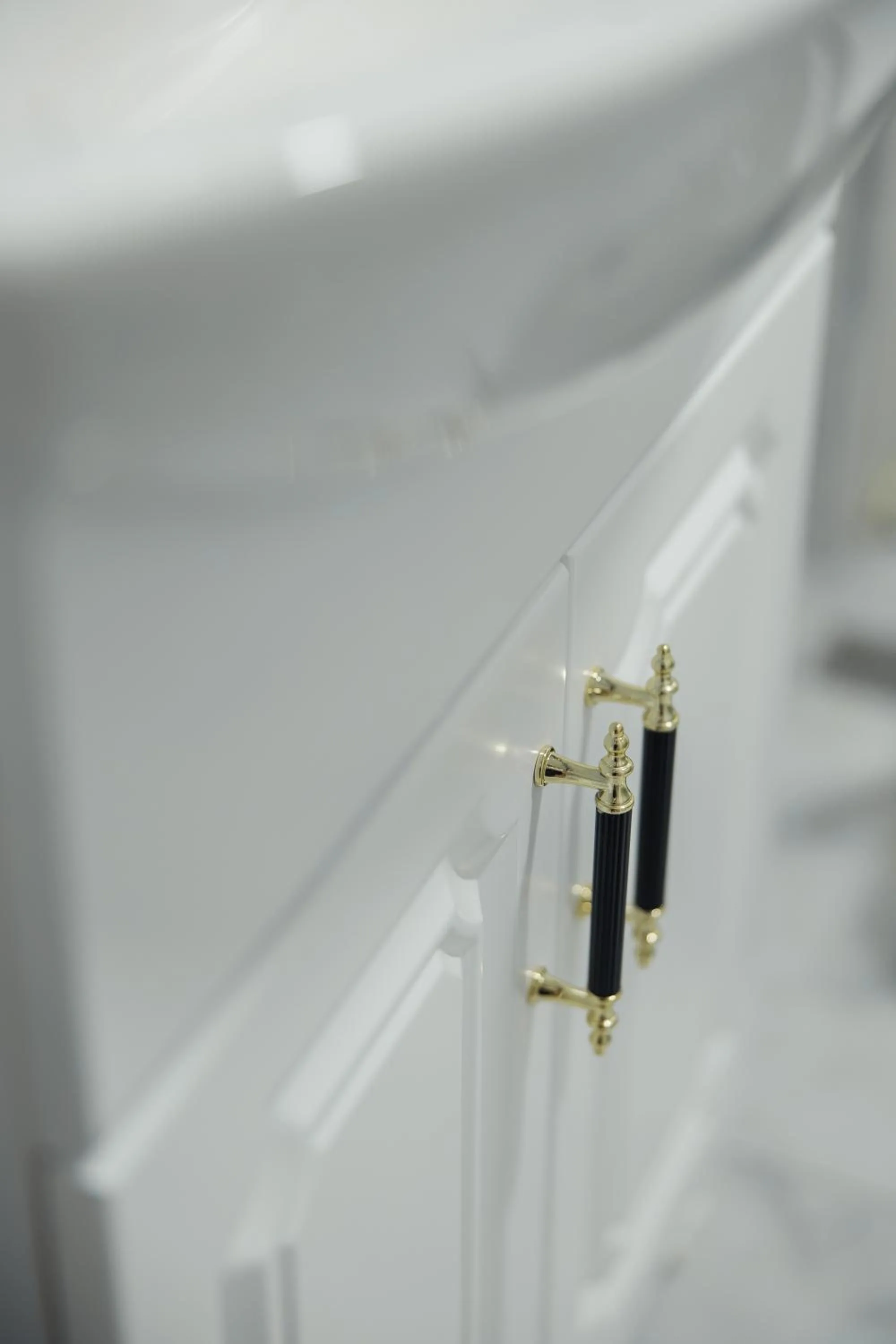 wardrobe in Polar Bear