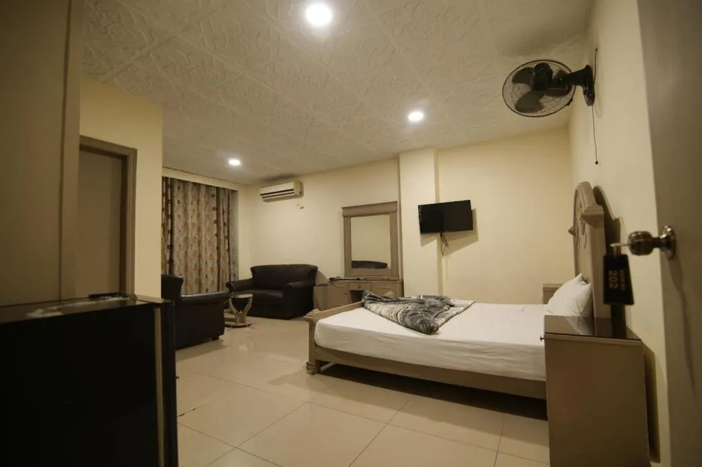 Rysons Continental Hotel