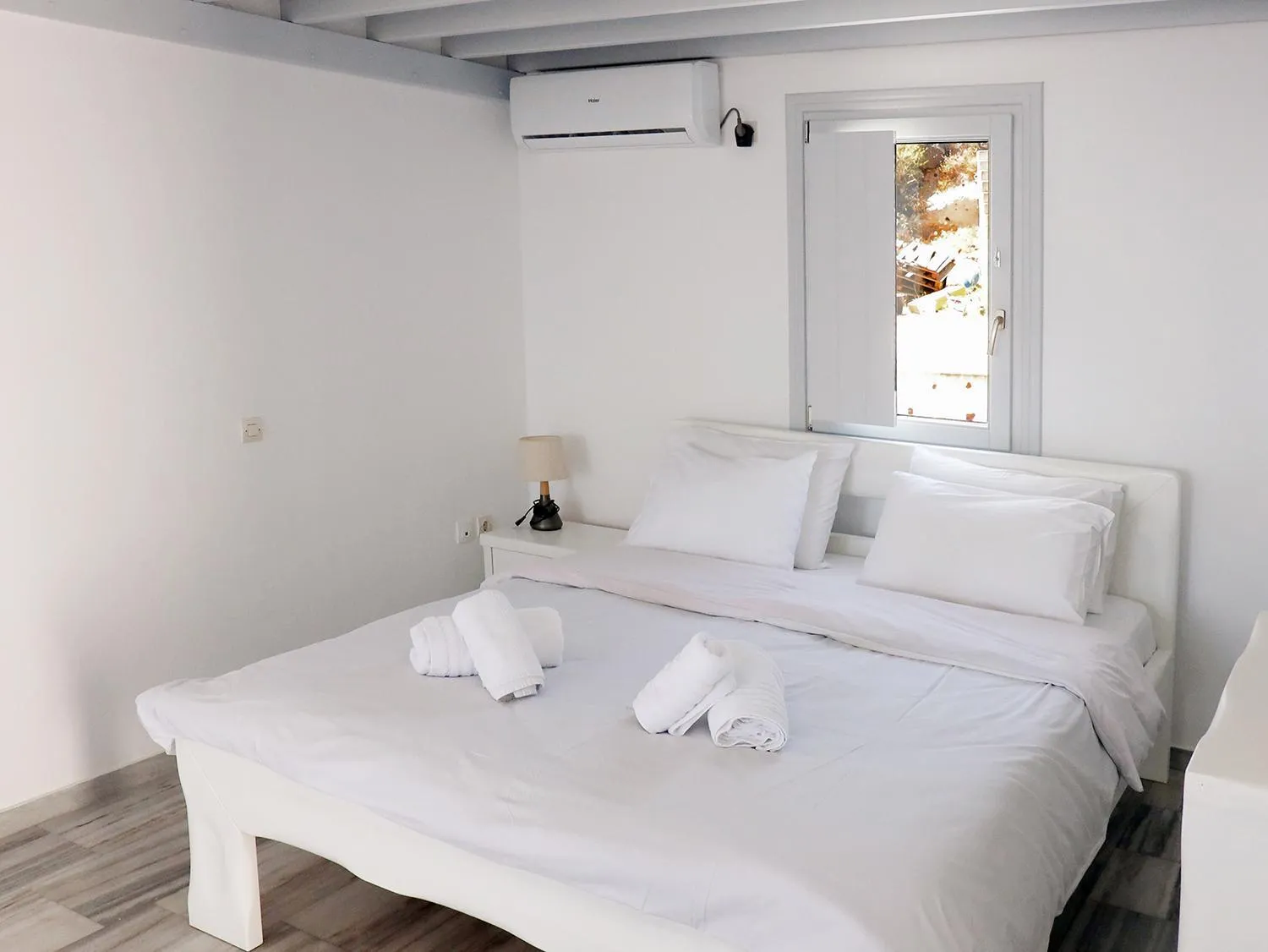 Bedroom, Bed in Phaos Santorini Suites