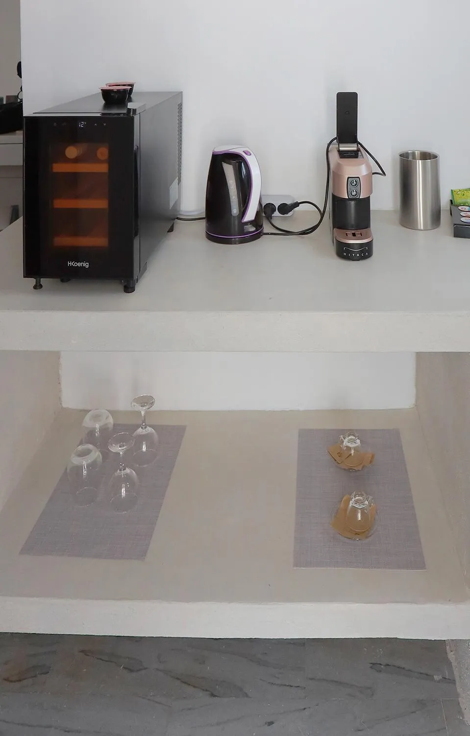 Standard Suite with Partial Sea View in Phaos Santorini Suites