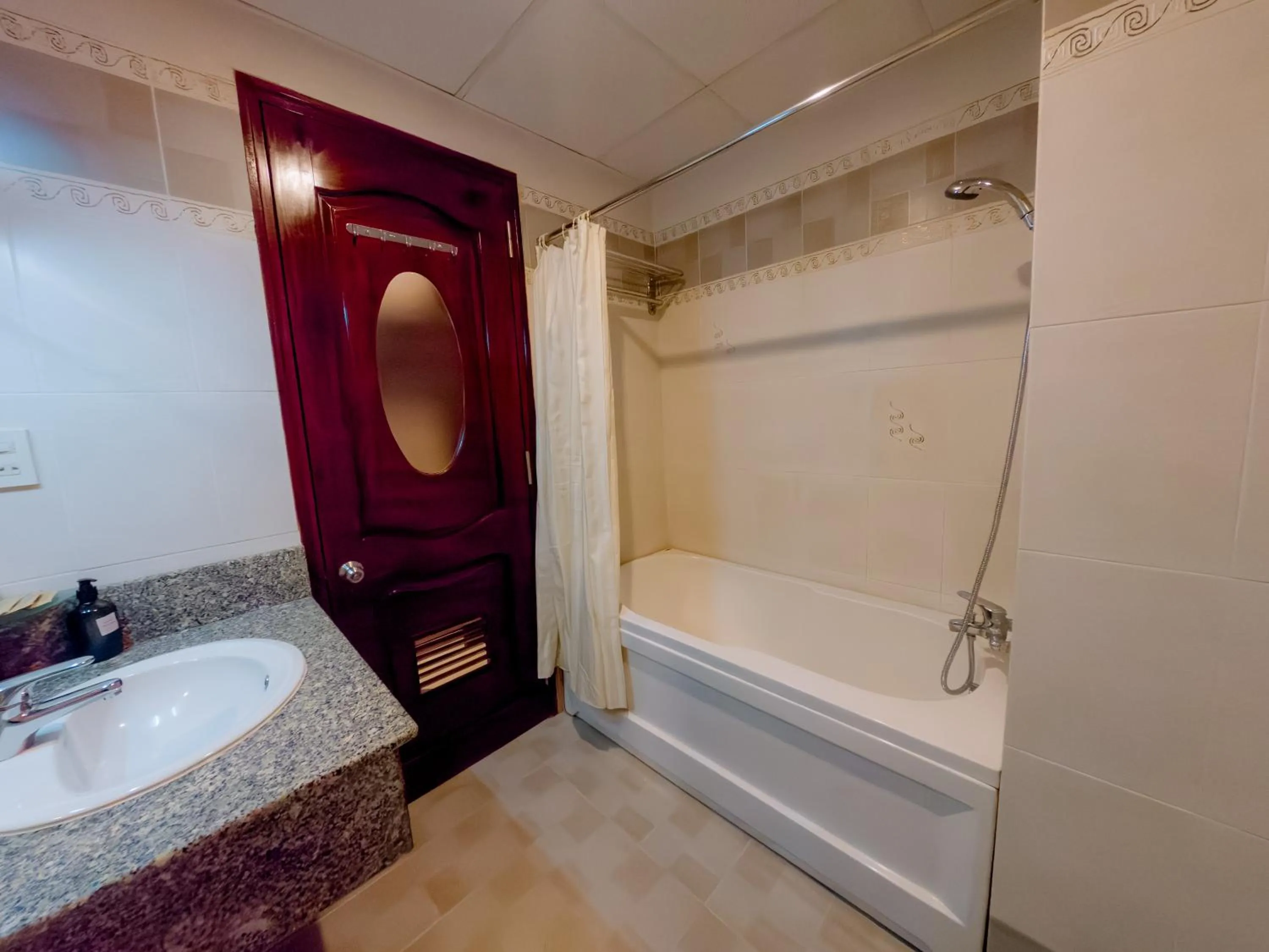 Bathroom in Lanxy Hotel Nha Trang