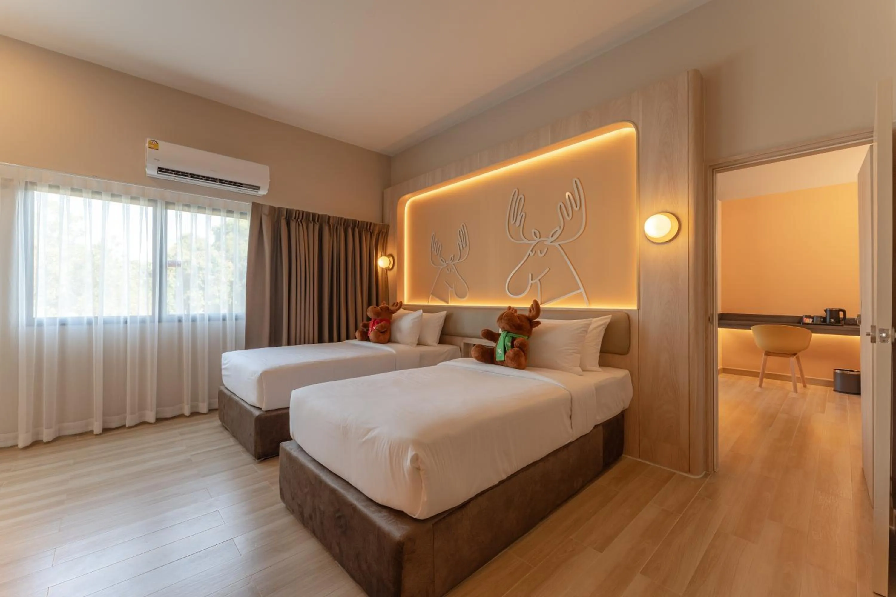 Bed in Moose EASY Hotel