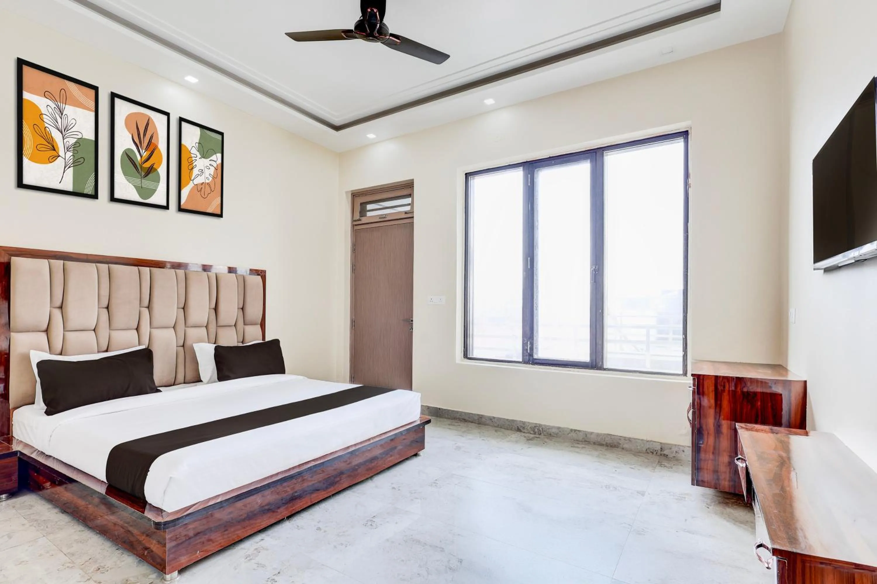 Bedroom, Bed in Super Hotel O BAL GOPAL