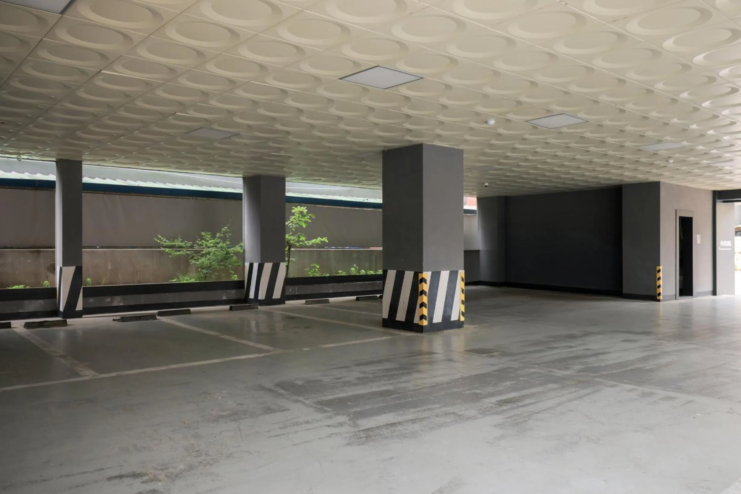 Parking in Hotel Yaja Siheung Jeongwang