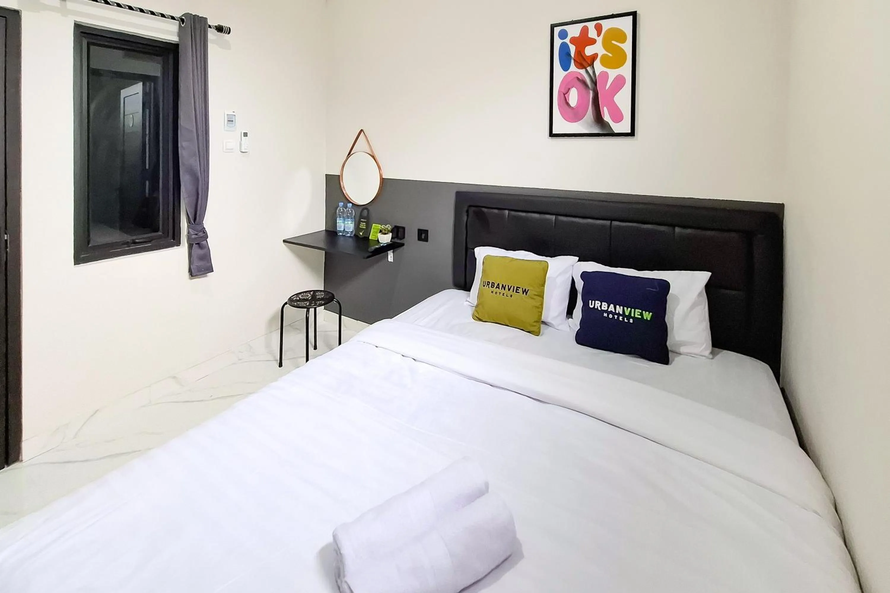 Bedroom, Bed in Urbanview Hotel Syariah Terra House Pati by RedDoorz