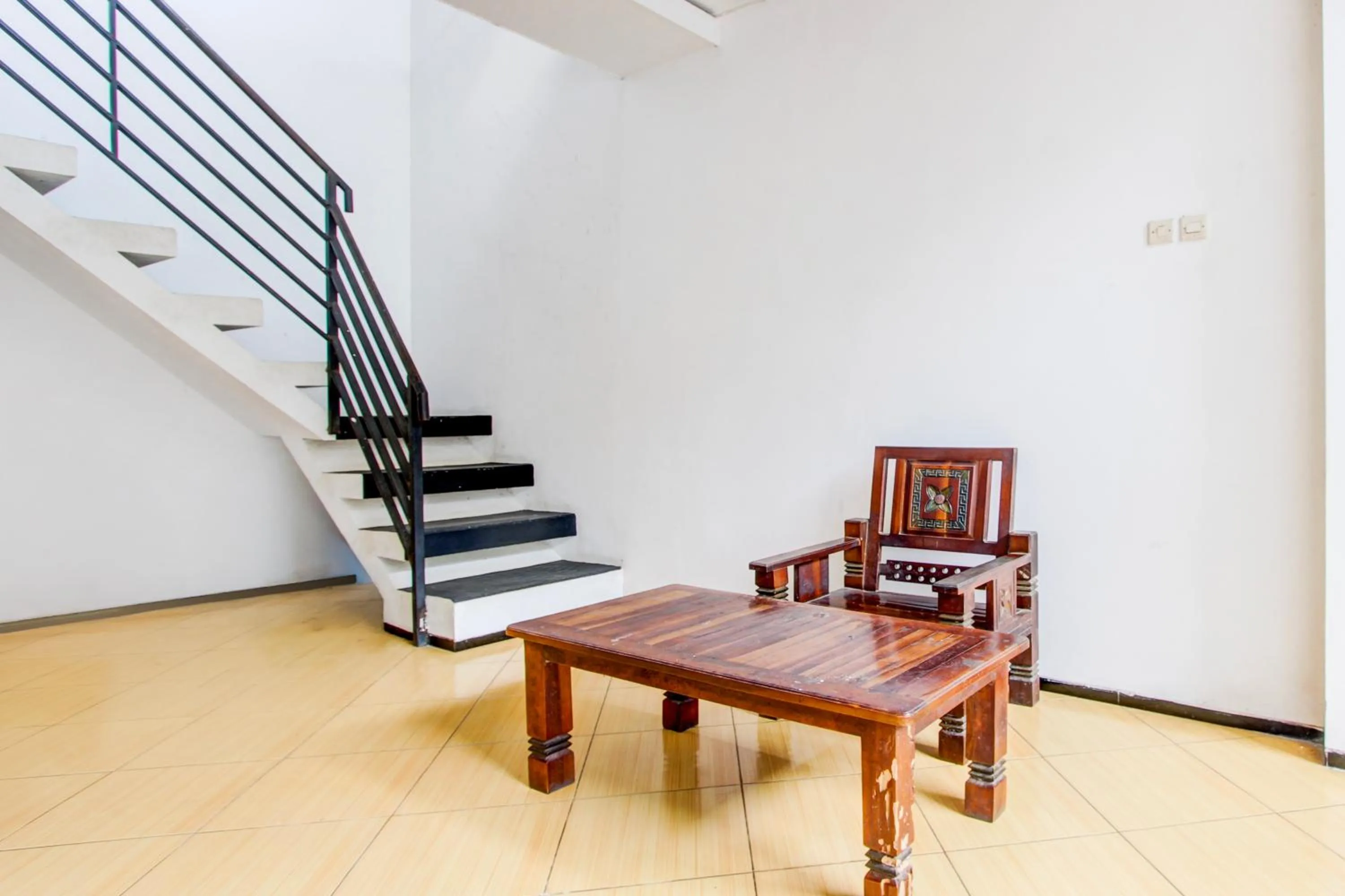 Lobby or reception in Hotel O Ump Near Rs Margono