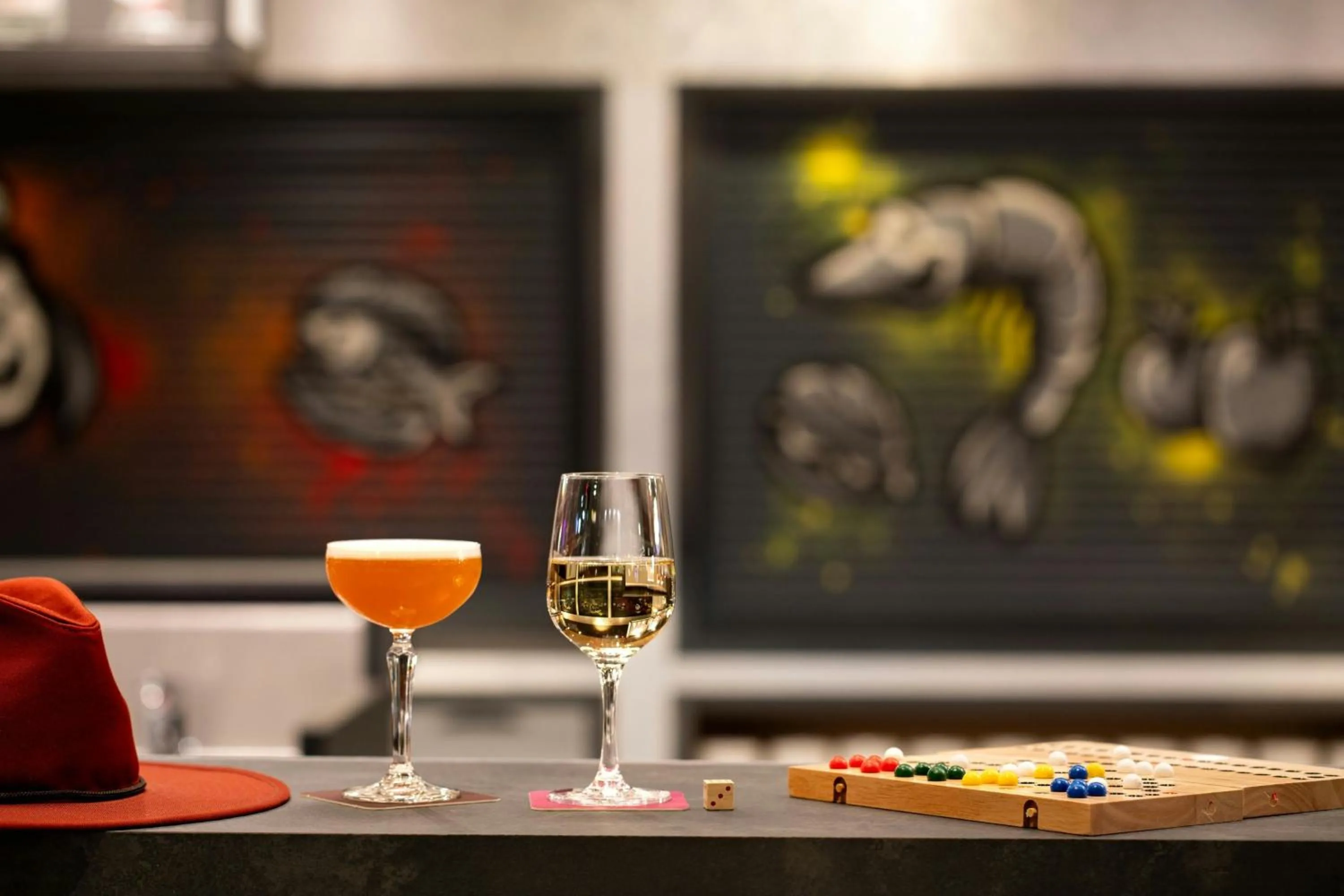 Lounge or bar in Moxy Hamburg - Finkenwerder