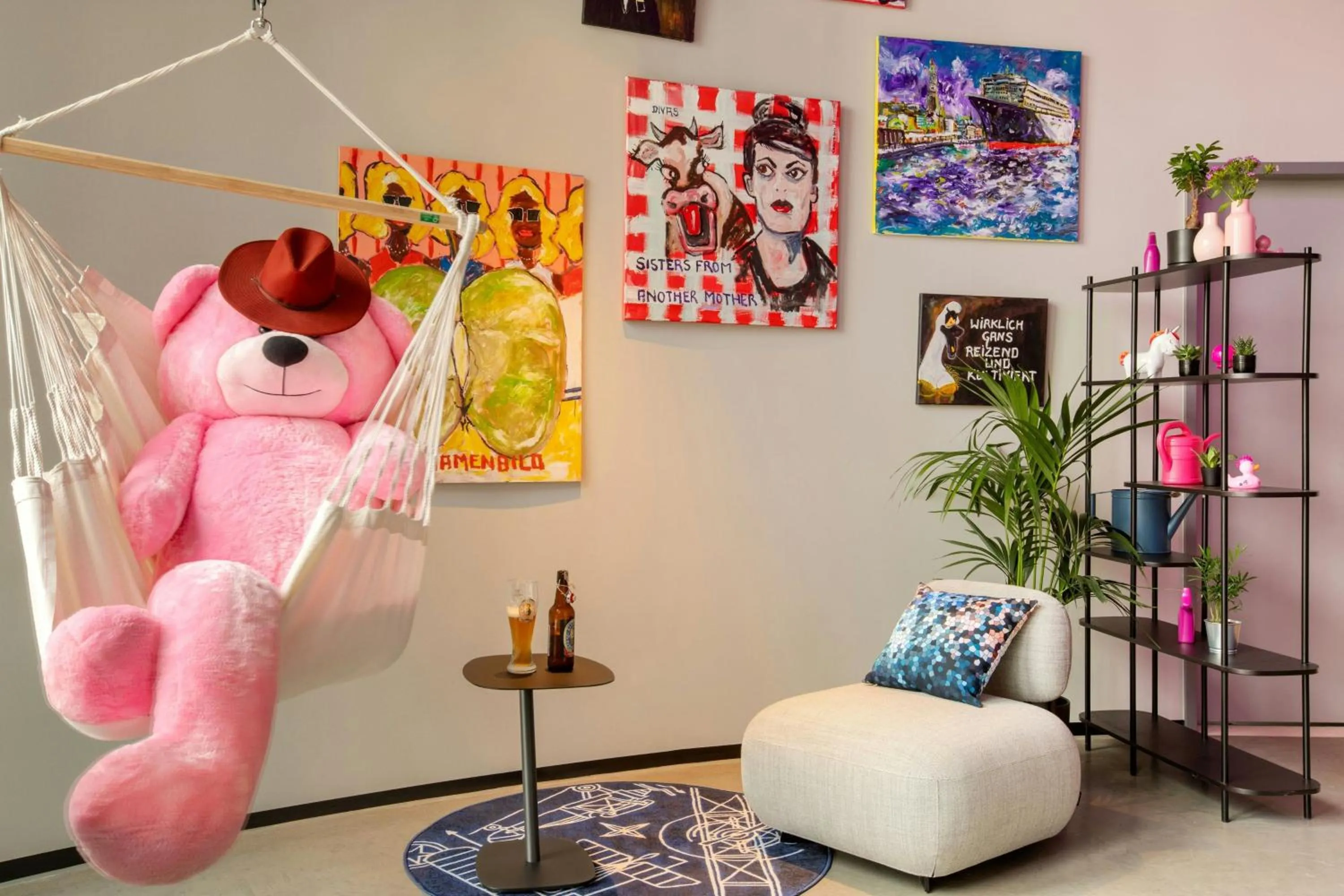 Lobby or reception in Moxy Hamburg - Finkenwerder