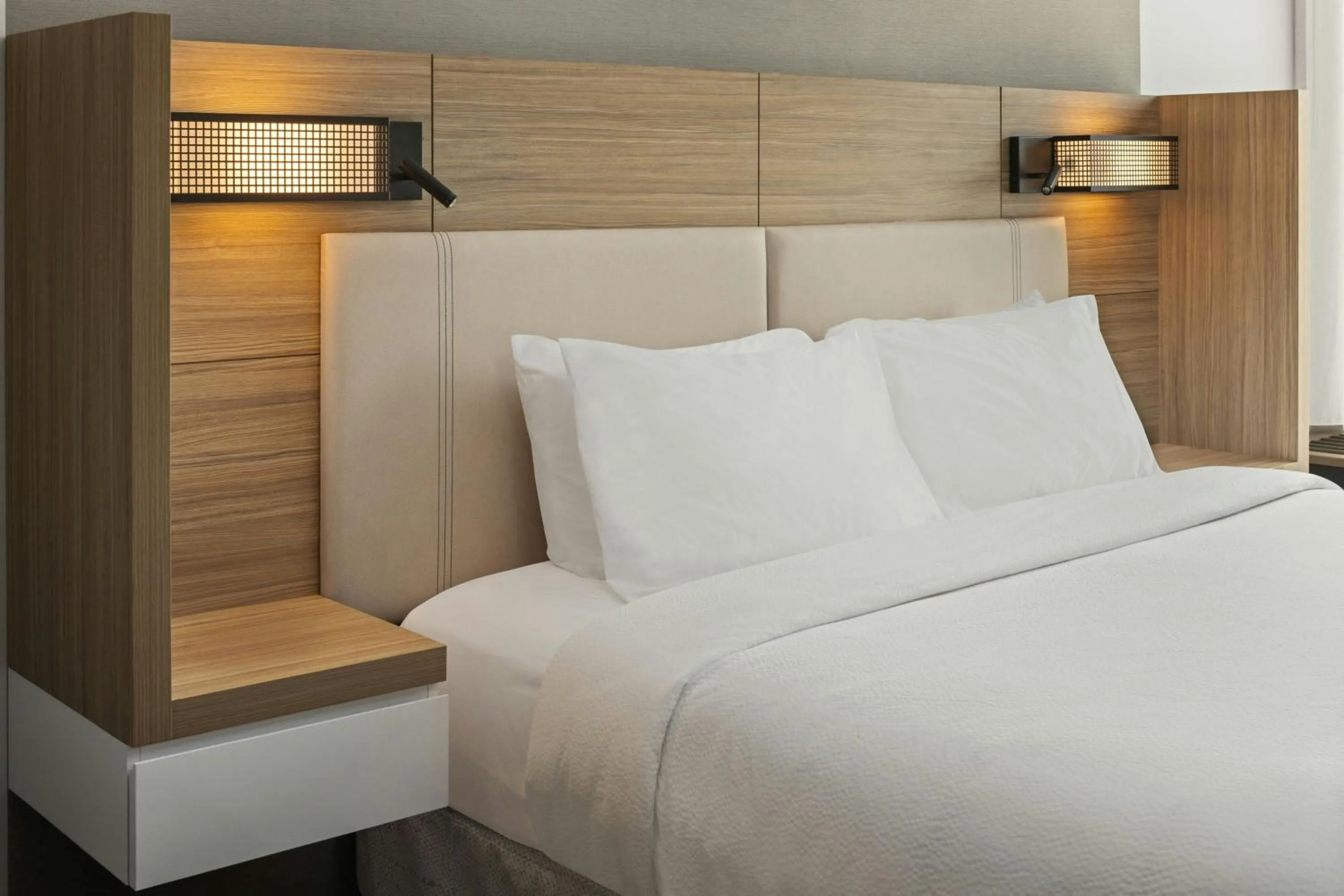 Bedroom, Bed in SpringHill Suites by Marriott Bettendorf