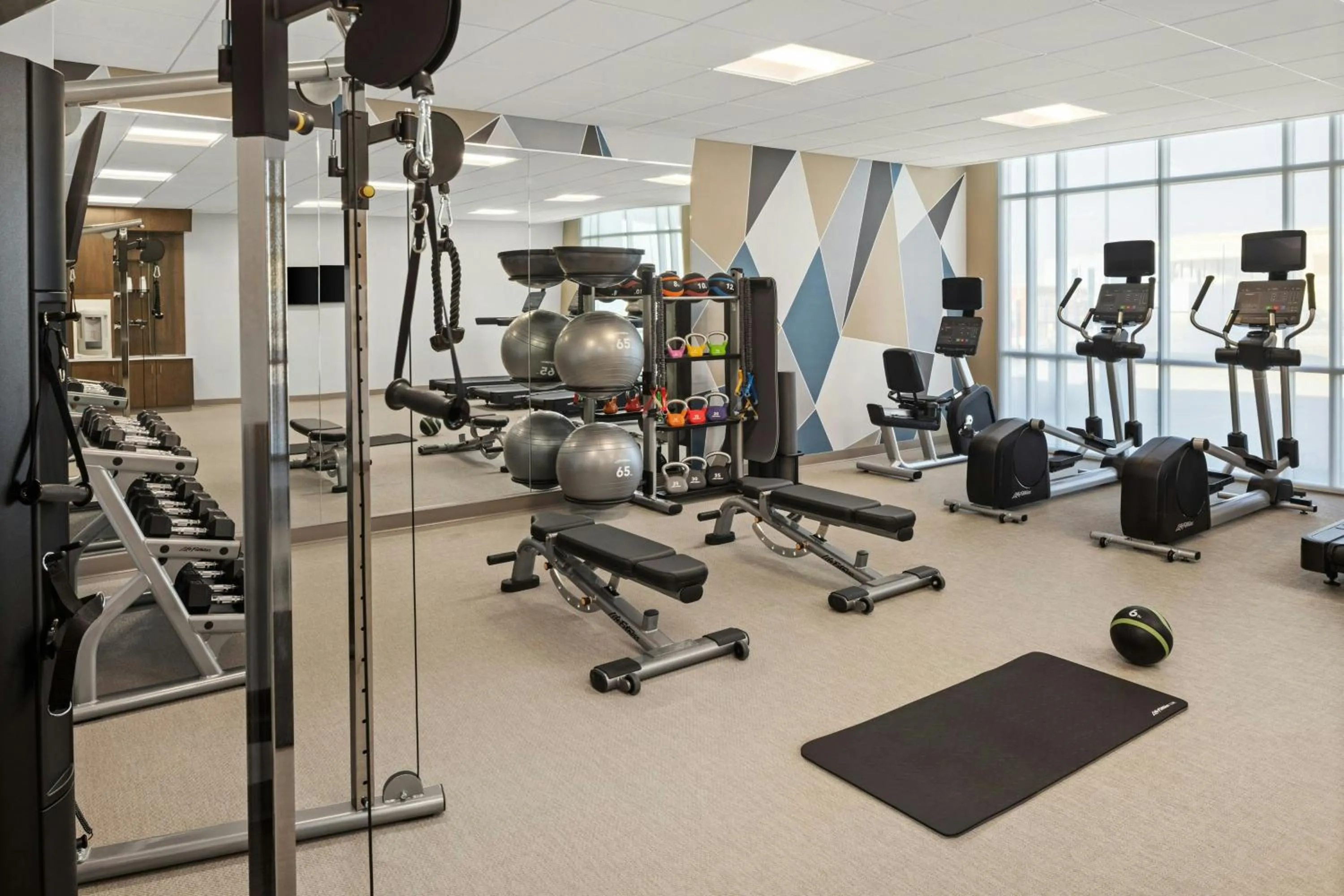 Fitness centre/facilities in SpringHill Suites by Marriott Bettendorf
