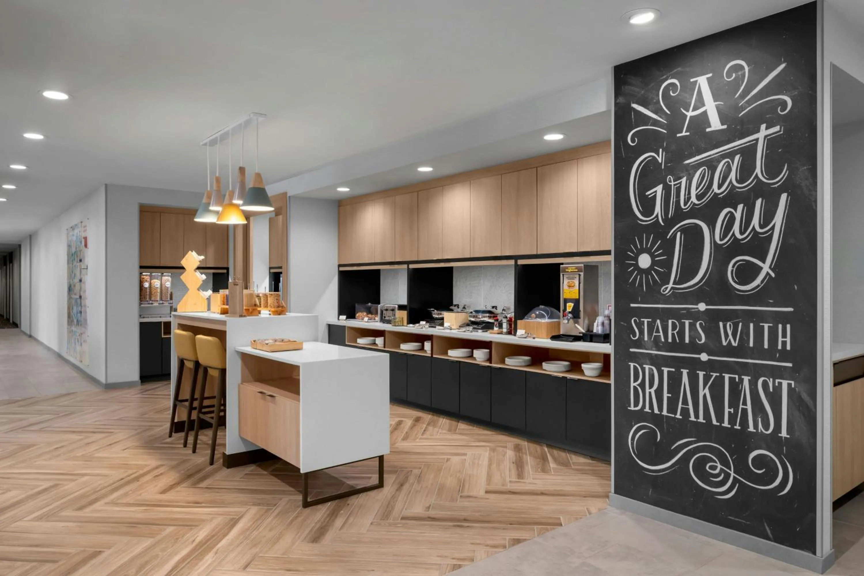 Breakfast in TownePlace Suites by Marriott Midwest City