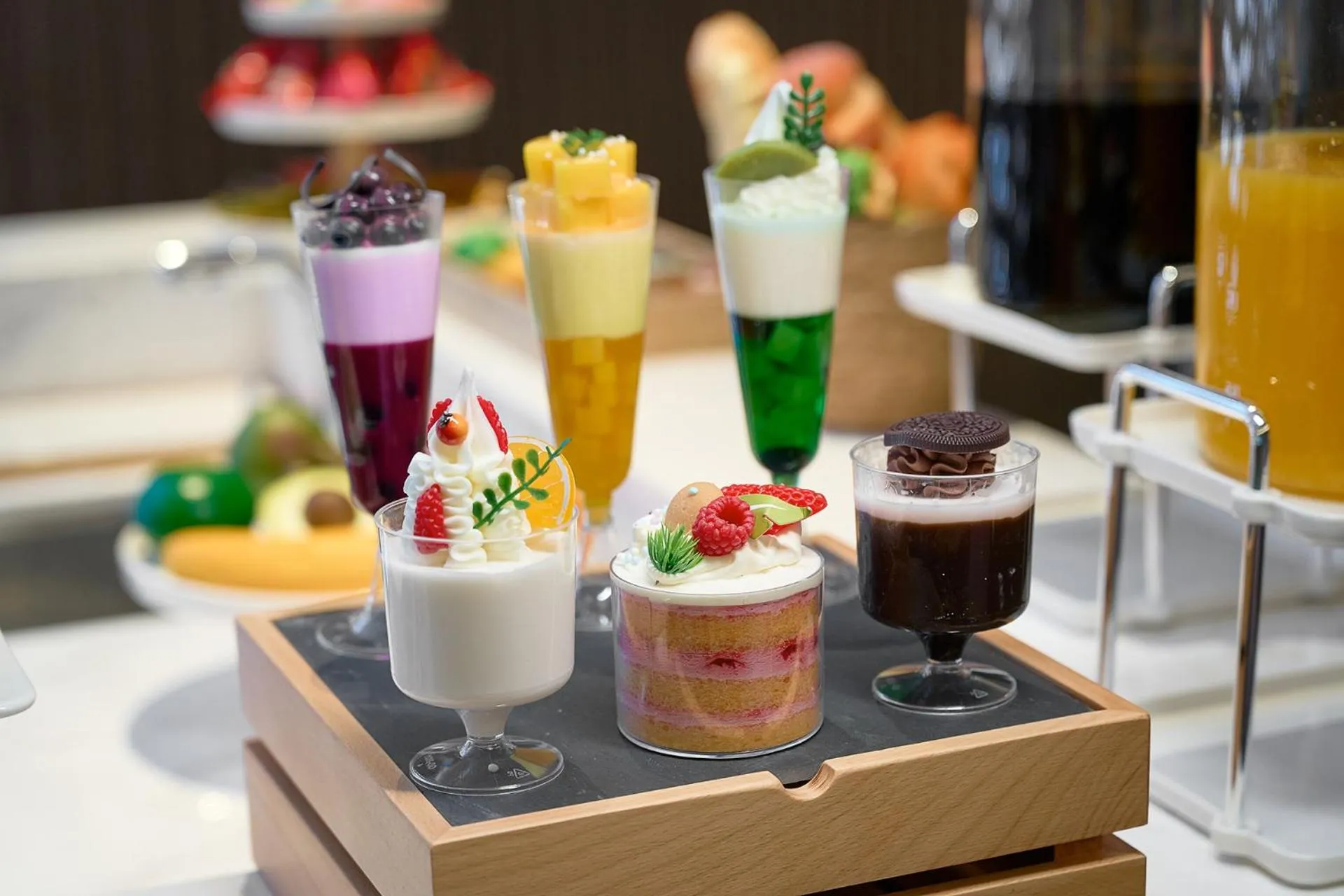 Food and drinks in Lavande Hotel Guangzhou Beijing Road Pedestrian Street Haizhu Square Metro Station Branch - Free Deliver Service to Canton Fair Complex During Canton Fair Period