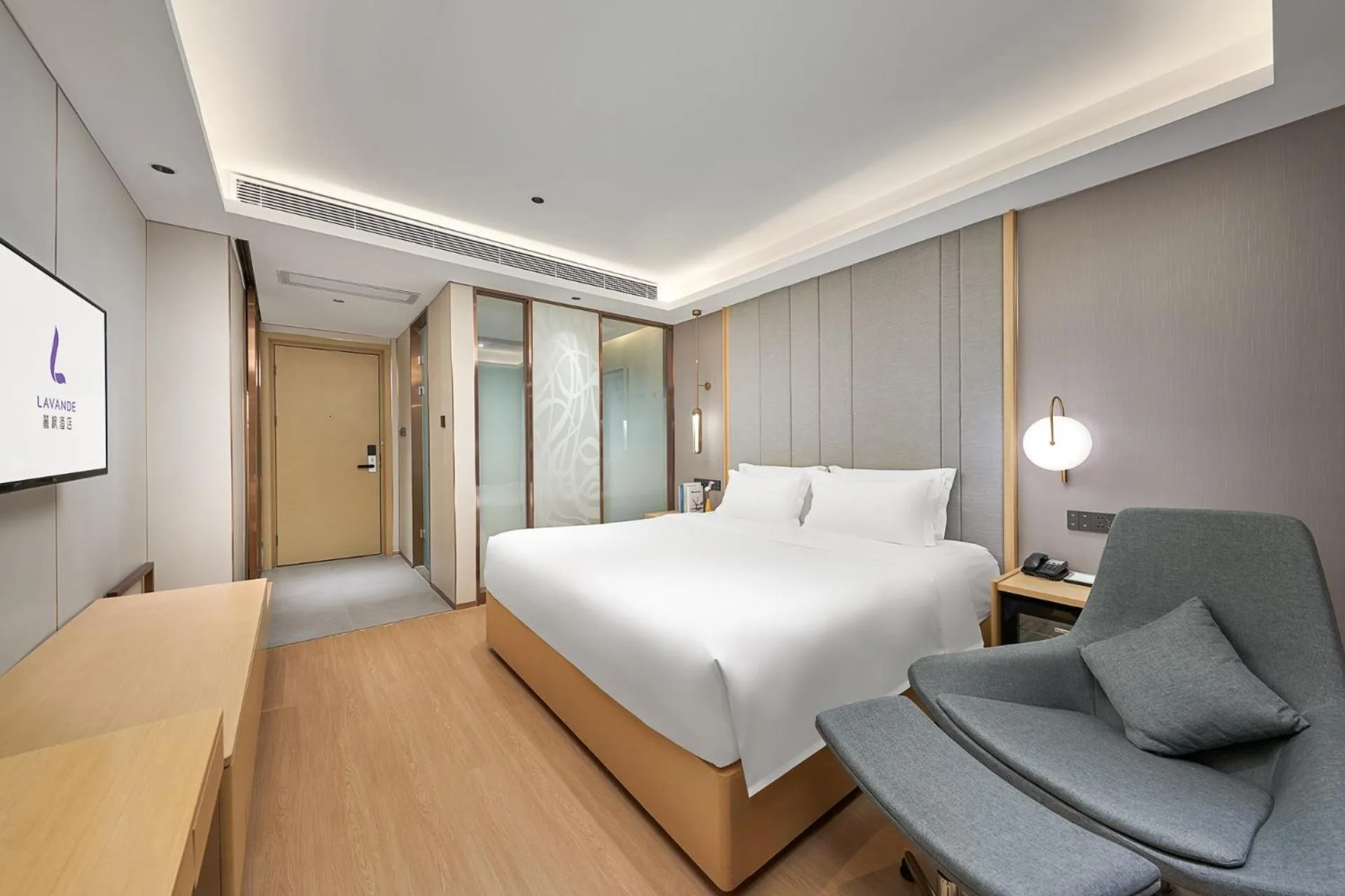 Bed in Lavande Hotel Guangzhou Beijing Road Pedestrian Street Haizhu Square Metro Station Branch - Free Deliver Service to Canton Fair Complex During Canton Fair Period