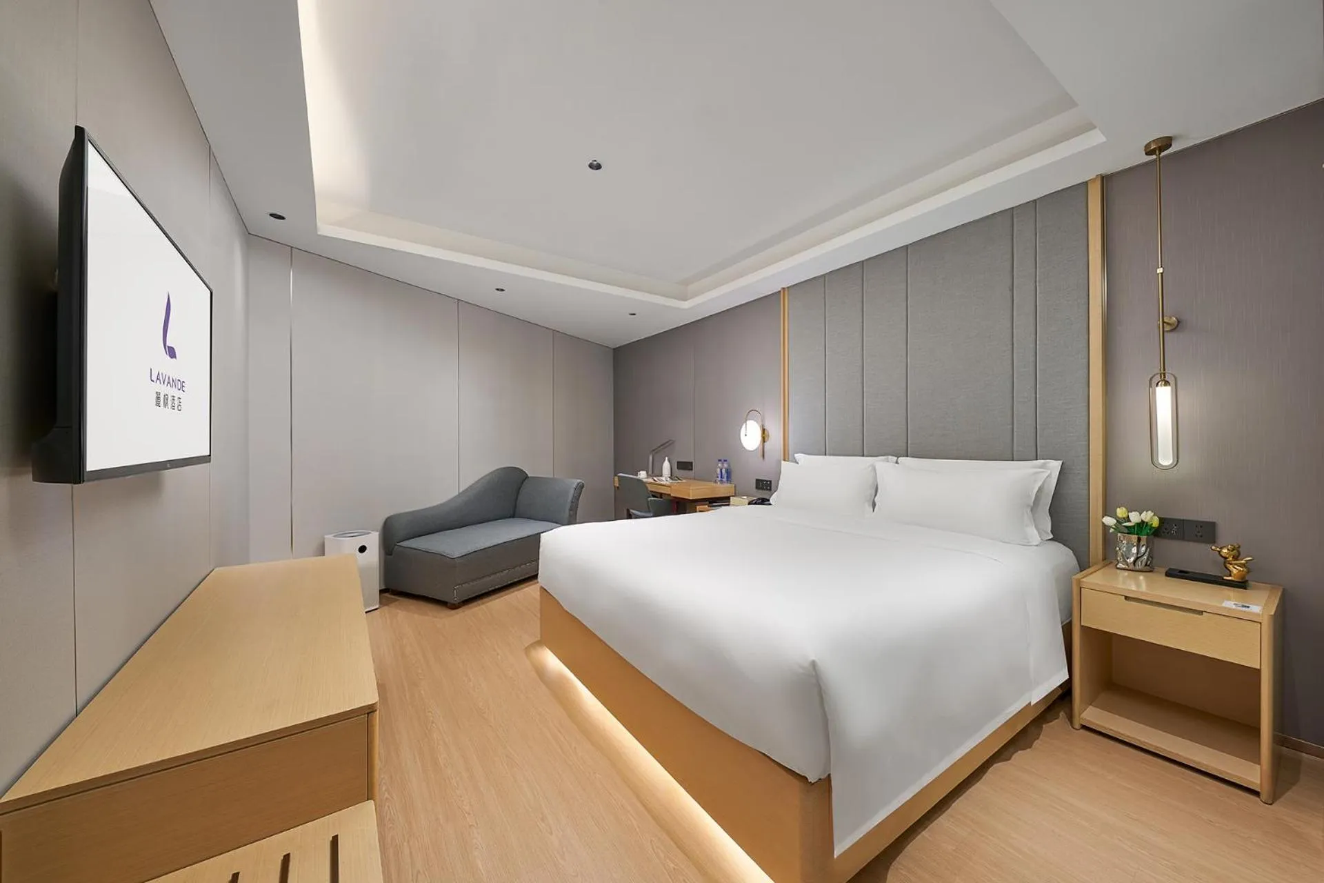 Bed in Lavande Hotel Guangzhou Beijing Road Pedestrian Street Haizhu Square Metro Station Branch - Free Deliver Service to Canton Fair Complex During Canton Fair Period