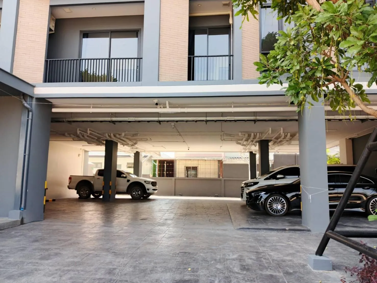 Parking in The Richer Ratchaburi