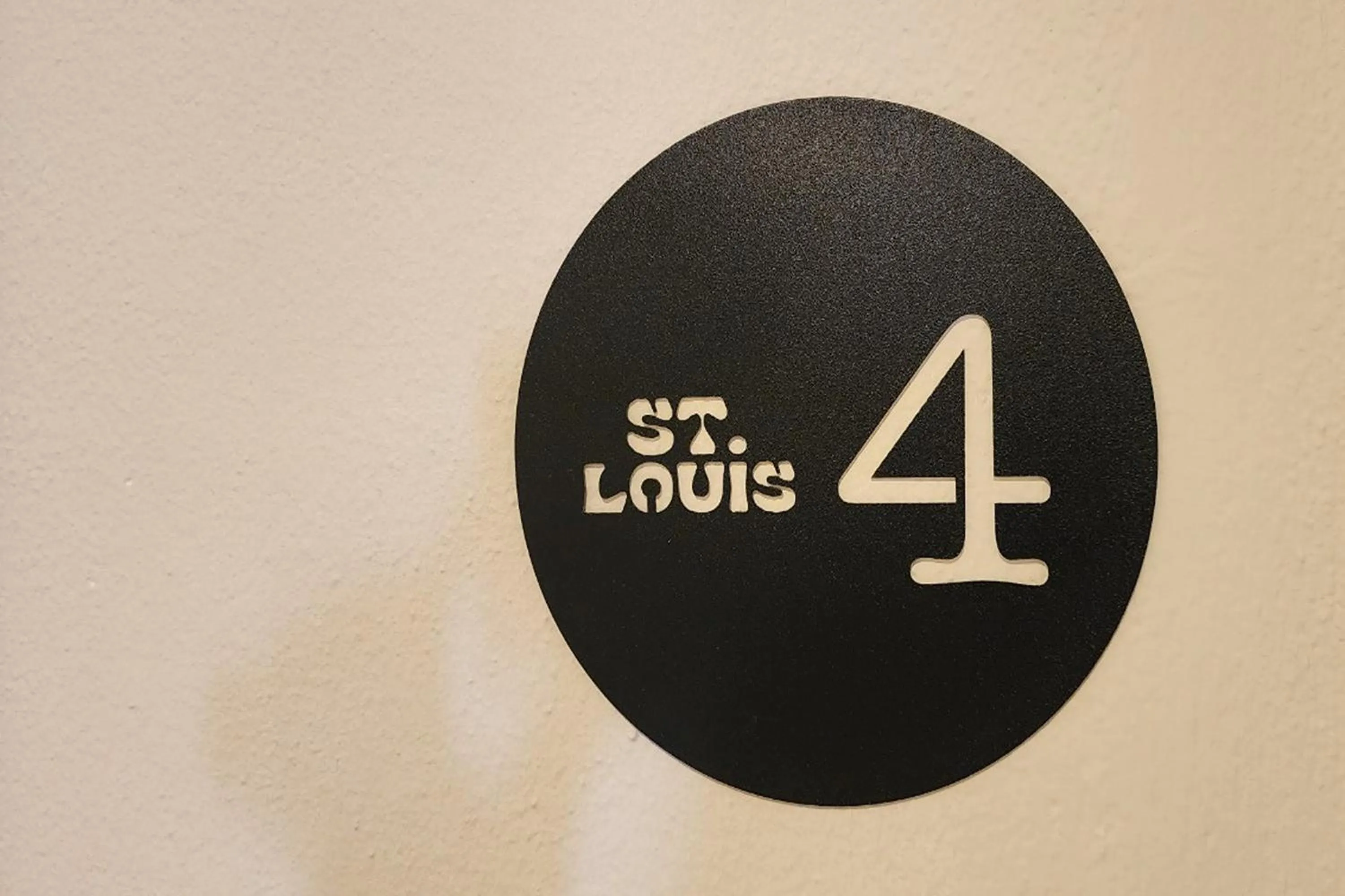 Text overlay in Saint Louis Stay