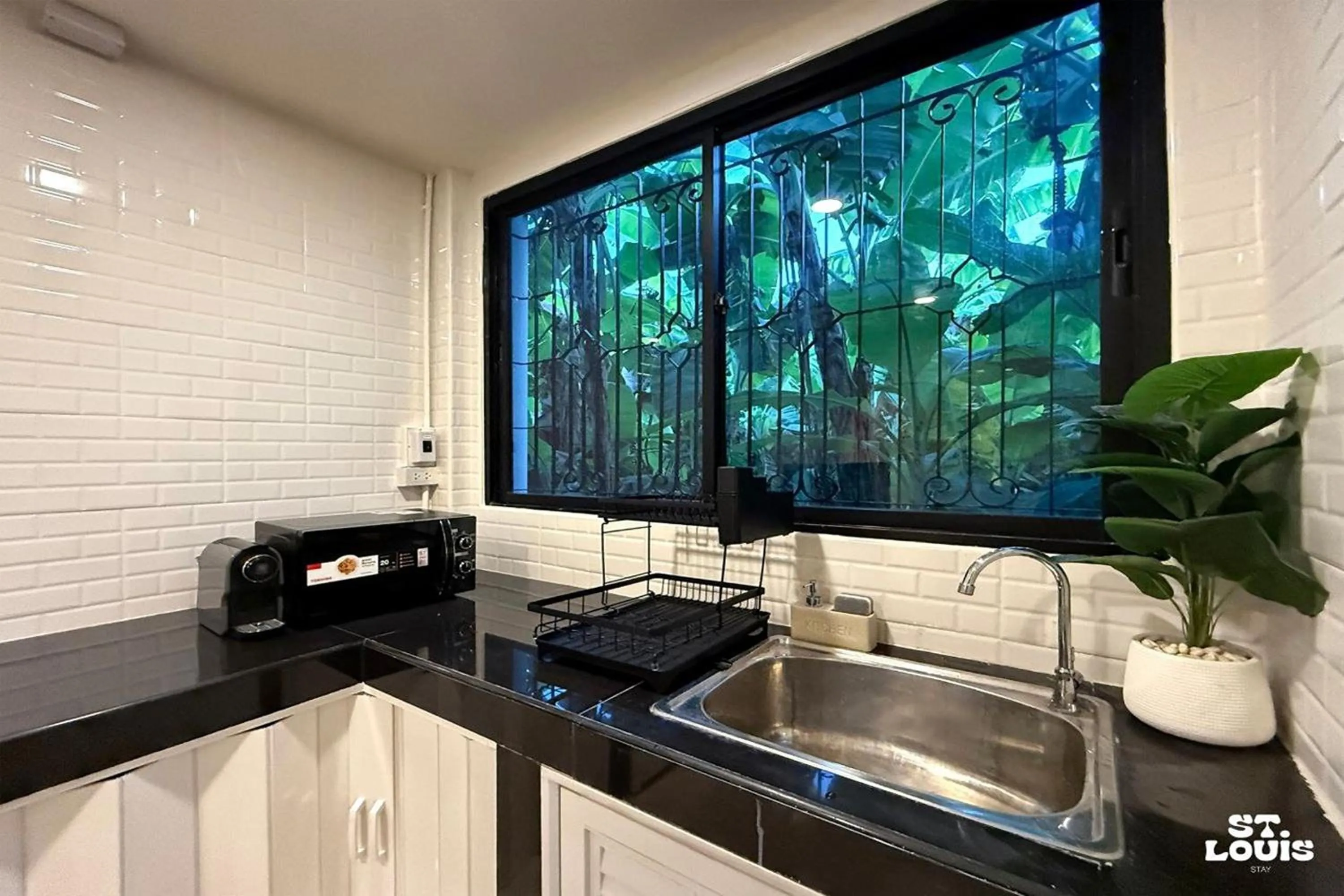 kitchen in Saint Louis Stay