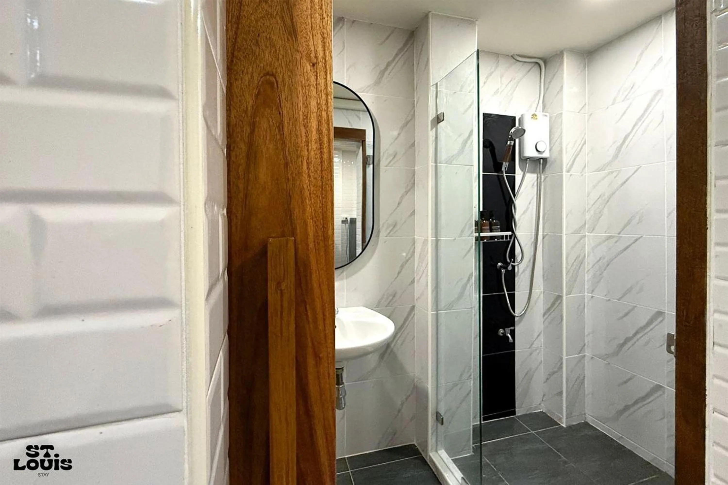 Bathroom in Saint Louis Stay