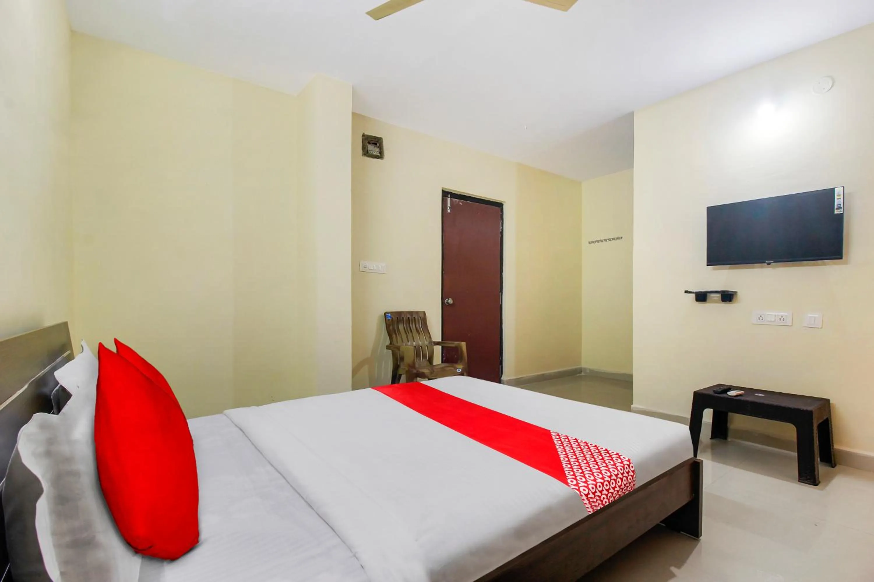 Bedroom, Bed in HOTEL O HYVIN SUITES