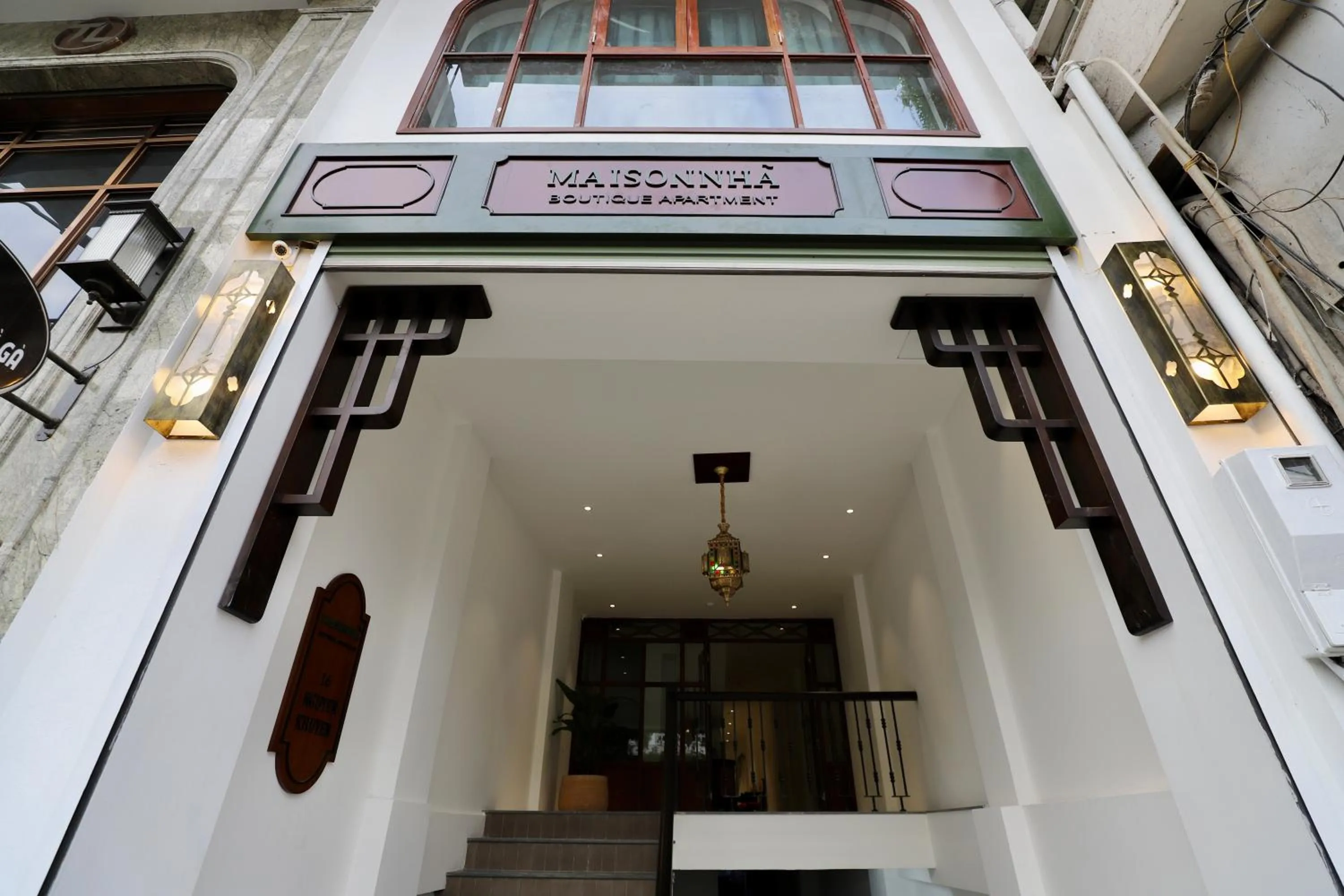 Facade/entrance in Maison Nha 16 Nguyen Khuyen