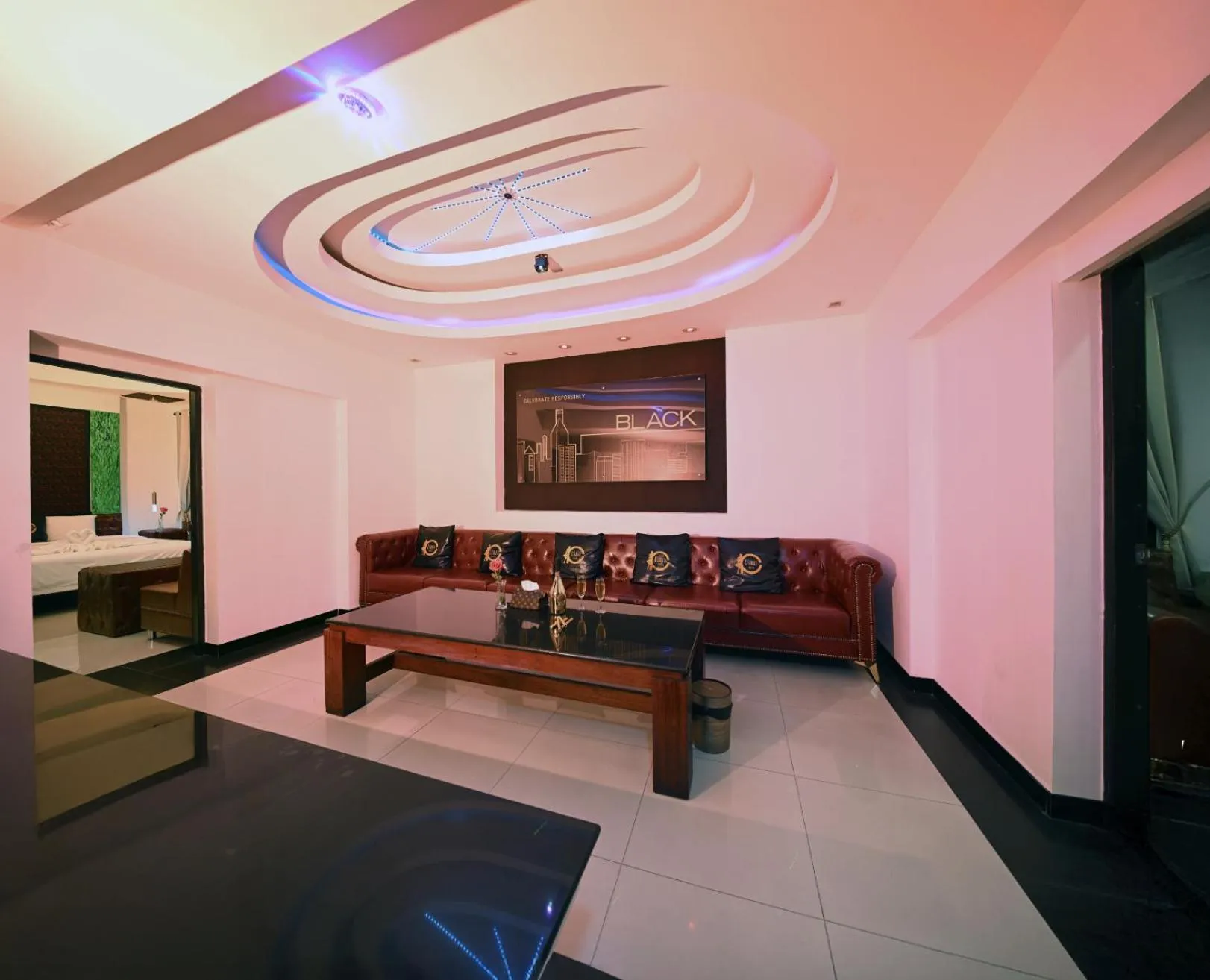 Karaoke, Bed in Climax Berlin