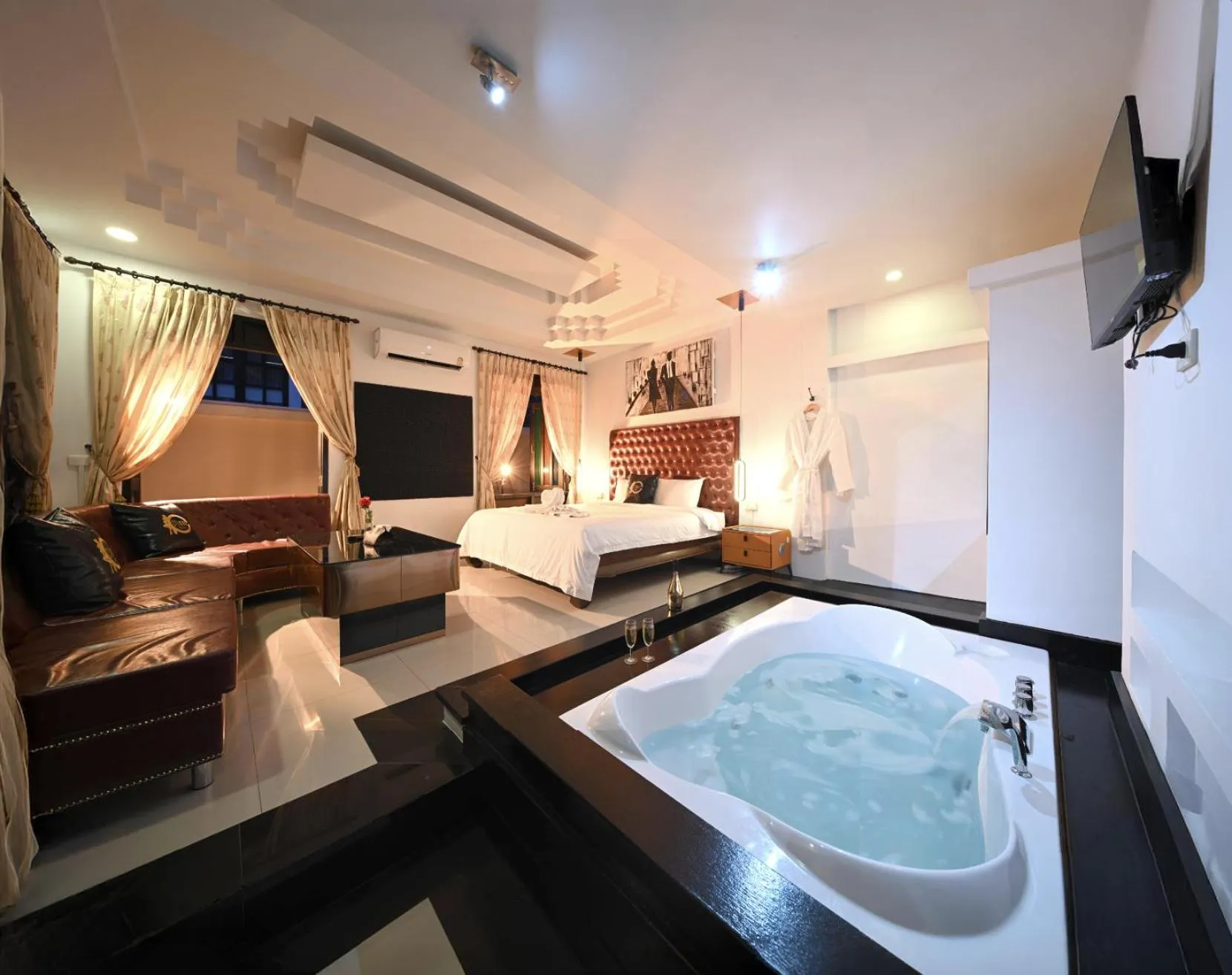 Bed in Climax Berlin