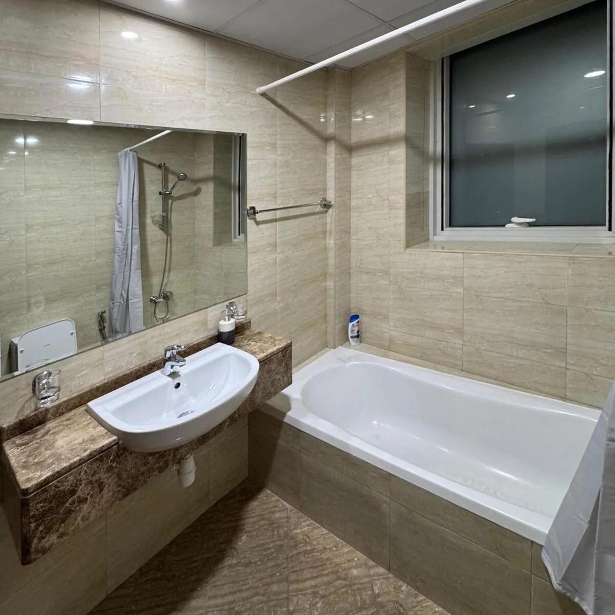 Preatoni Tower - JLT by Golden Casa