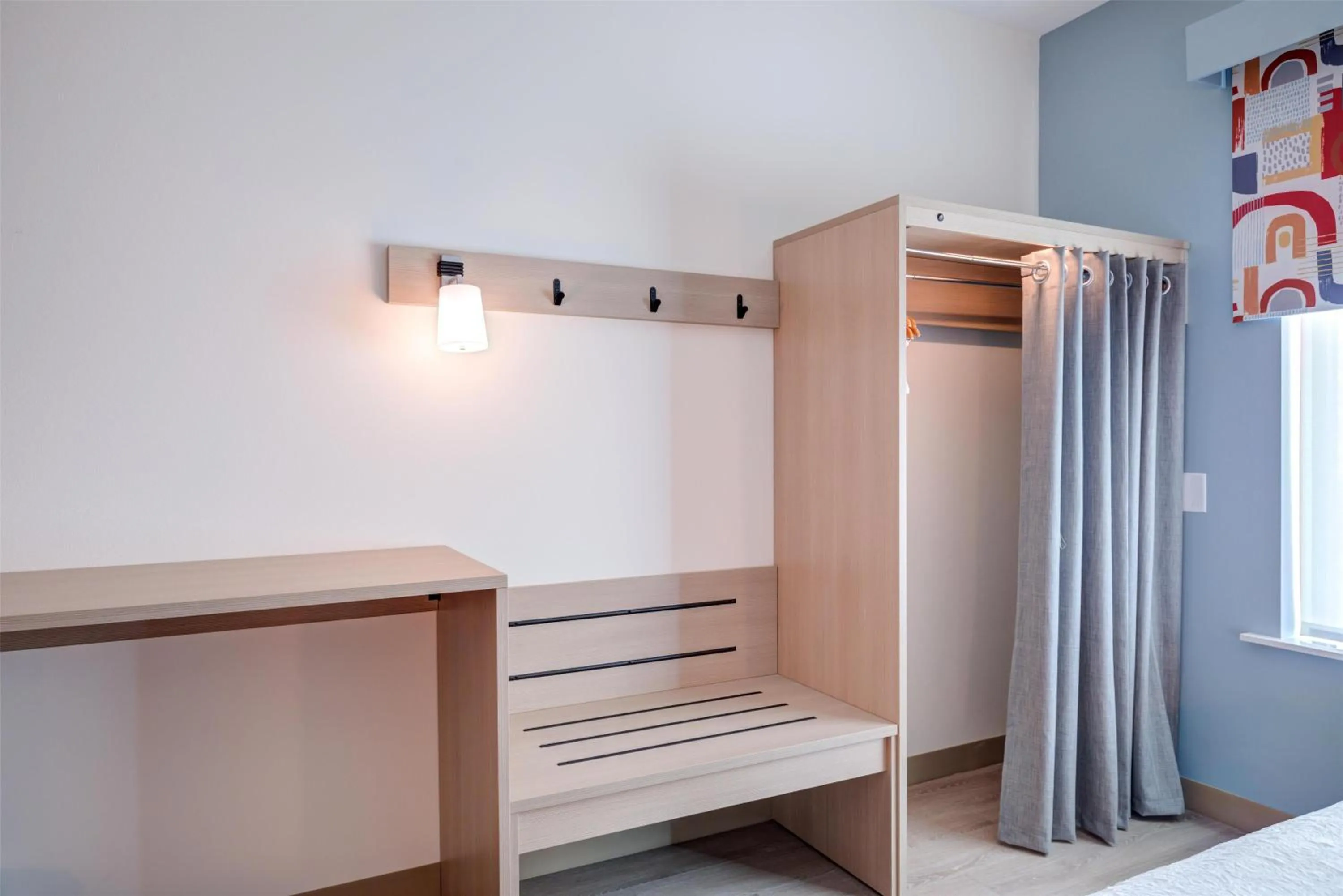 Photo of the whole room, Bed in Home2 Suites By Hilton Smithfield Selma