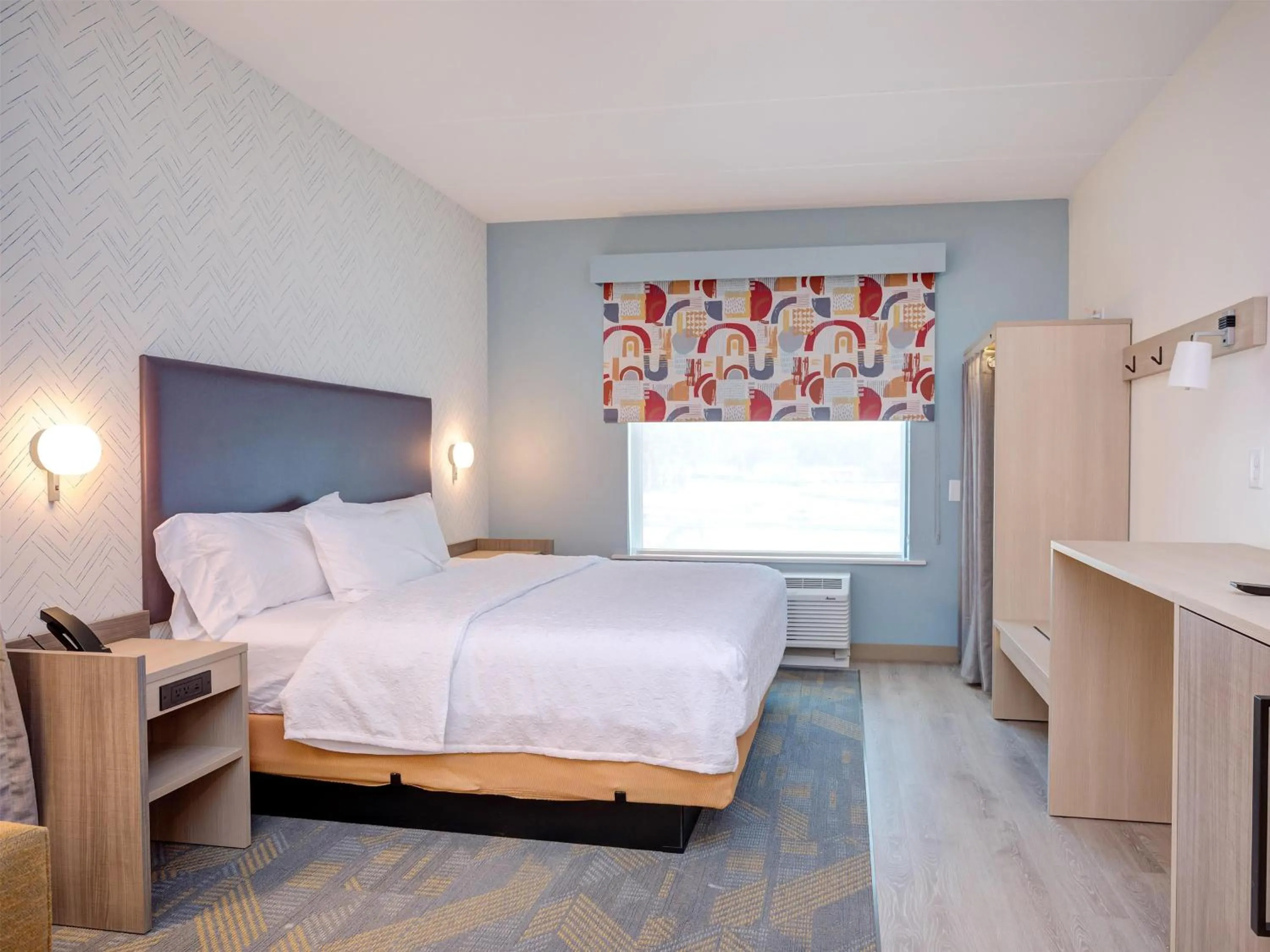 Bed in Home2 Suites By Hilton Smithfield Selma