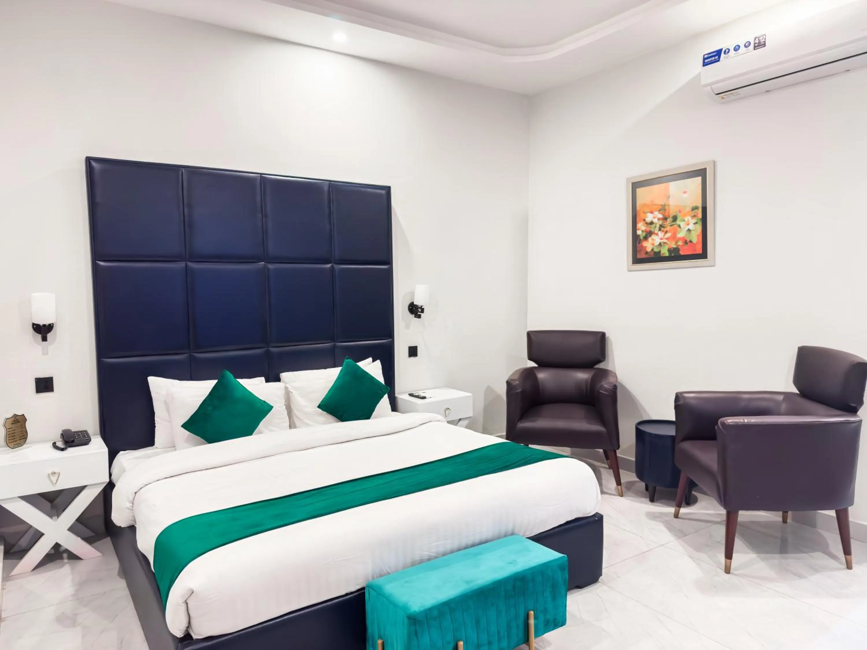 Bed in Grand Shalimar Hotel