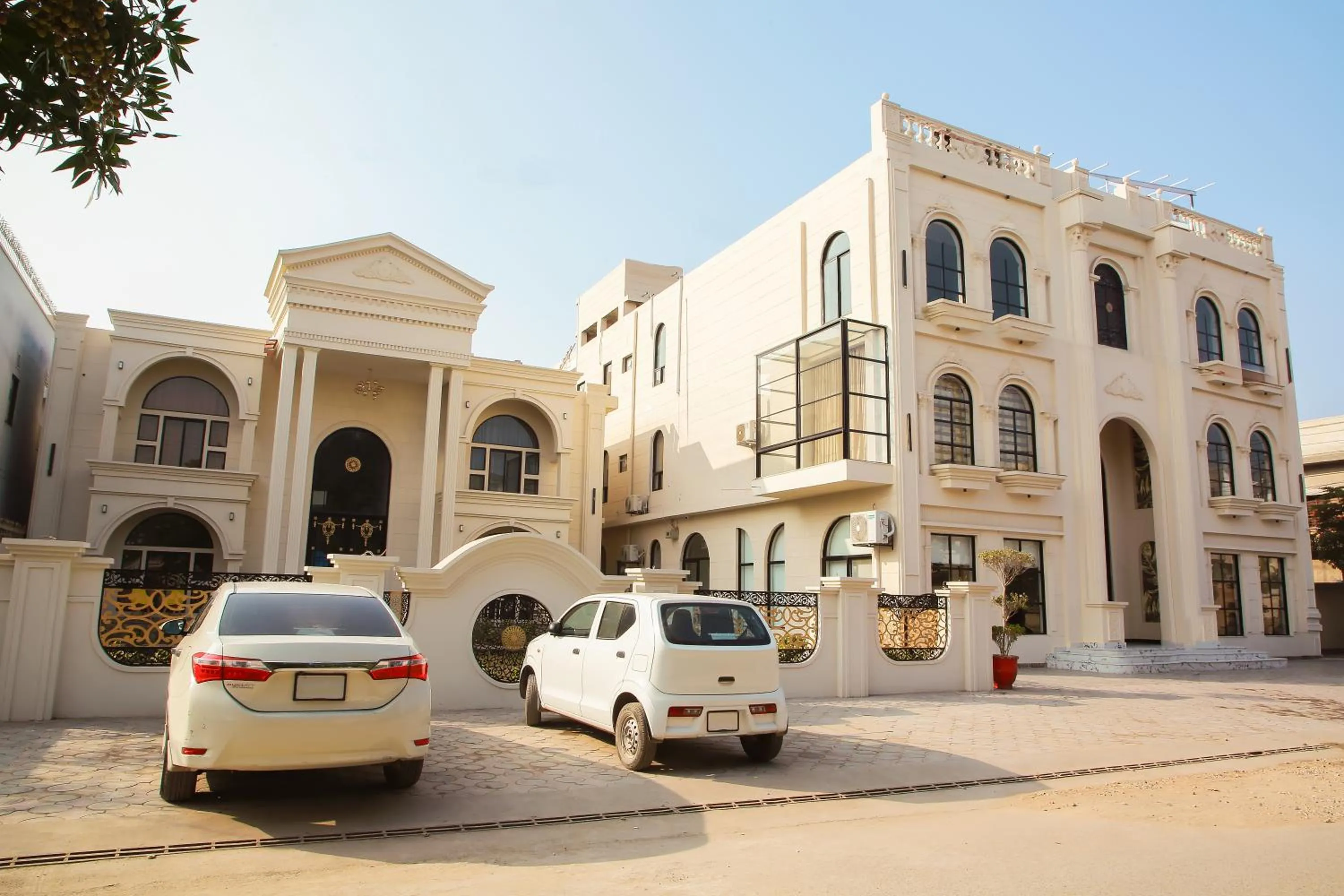 Property building in Grand Shalimar Hotel